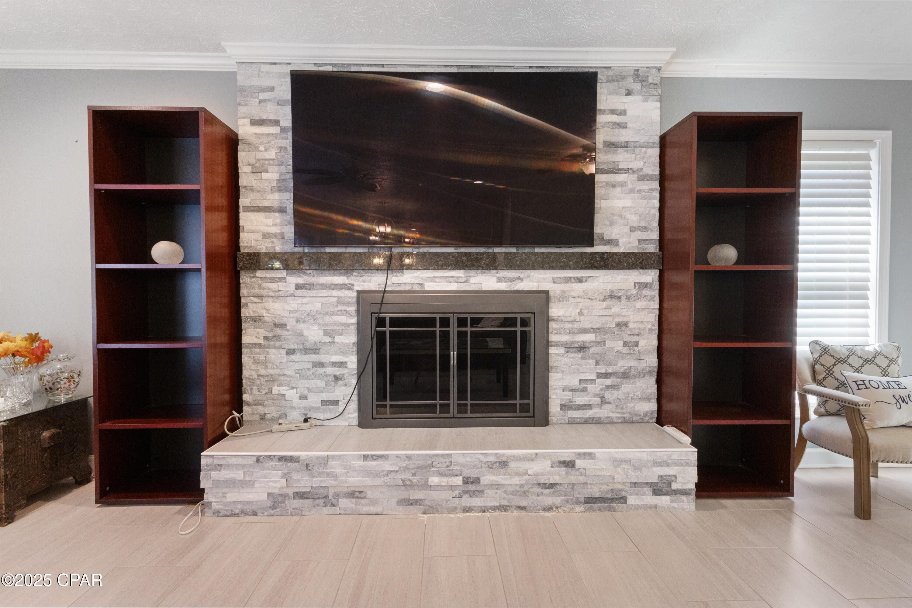 Image 9 For 305 Floyd Drive