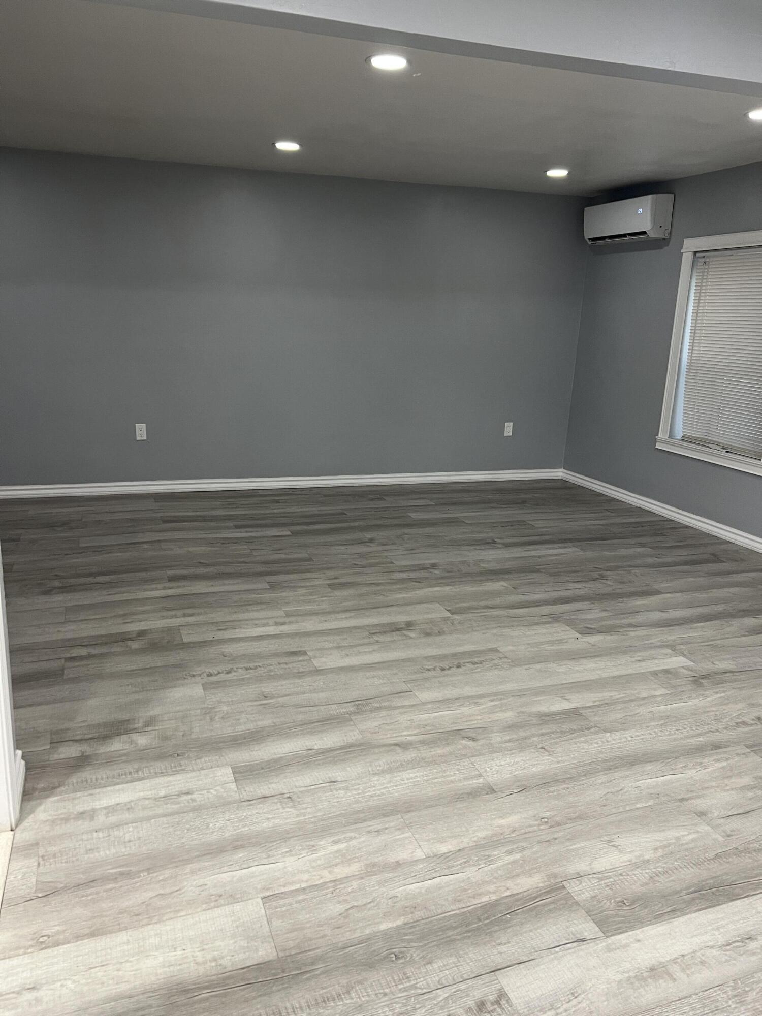 2024 SE Hinkle Street, Albuquerque, NM, 87102