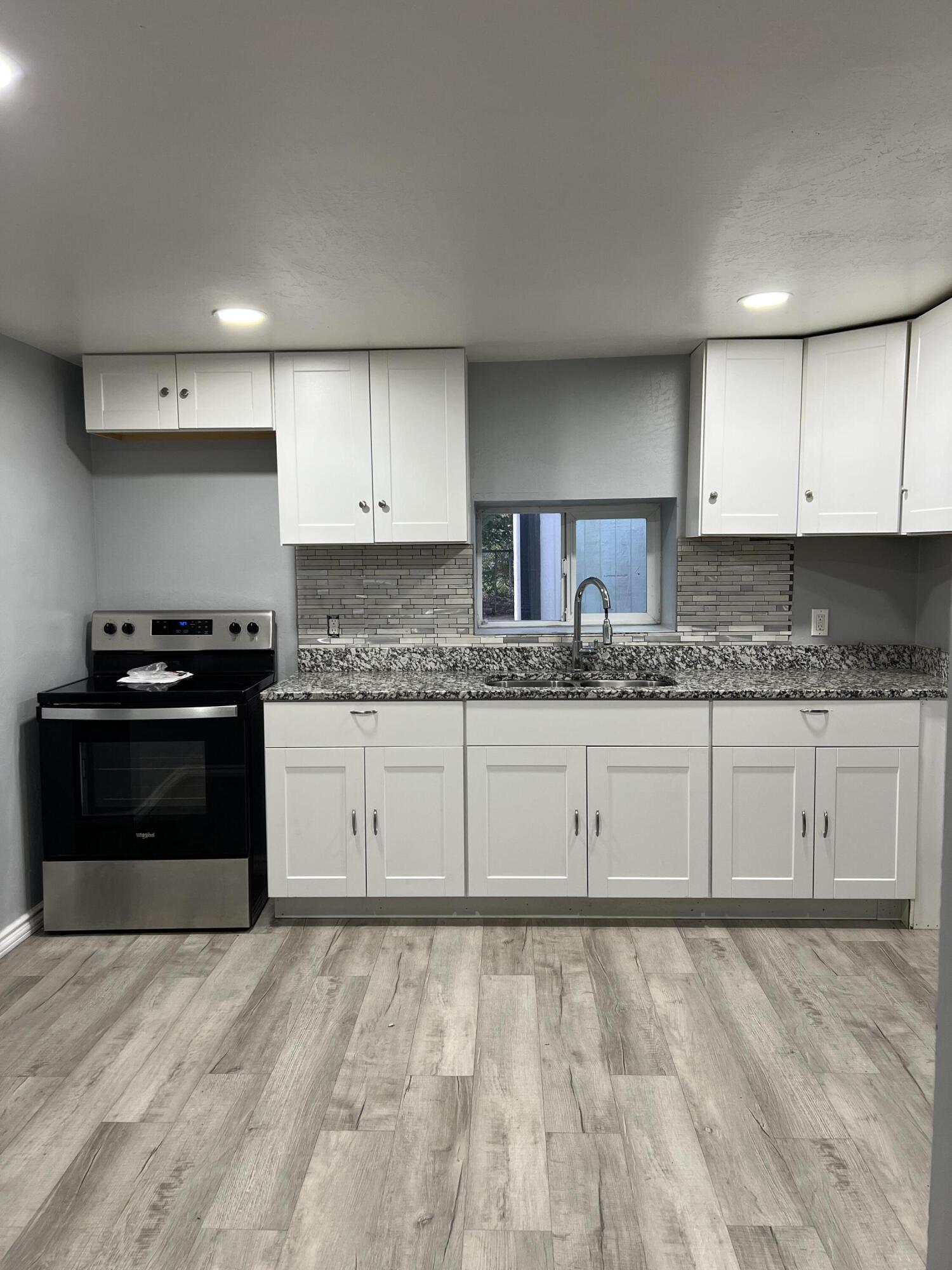 2024 SE Hinkle Street, Albuquerque, NM, 87102