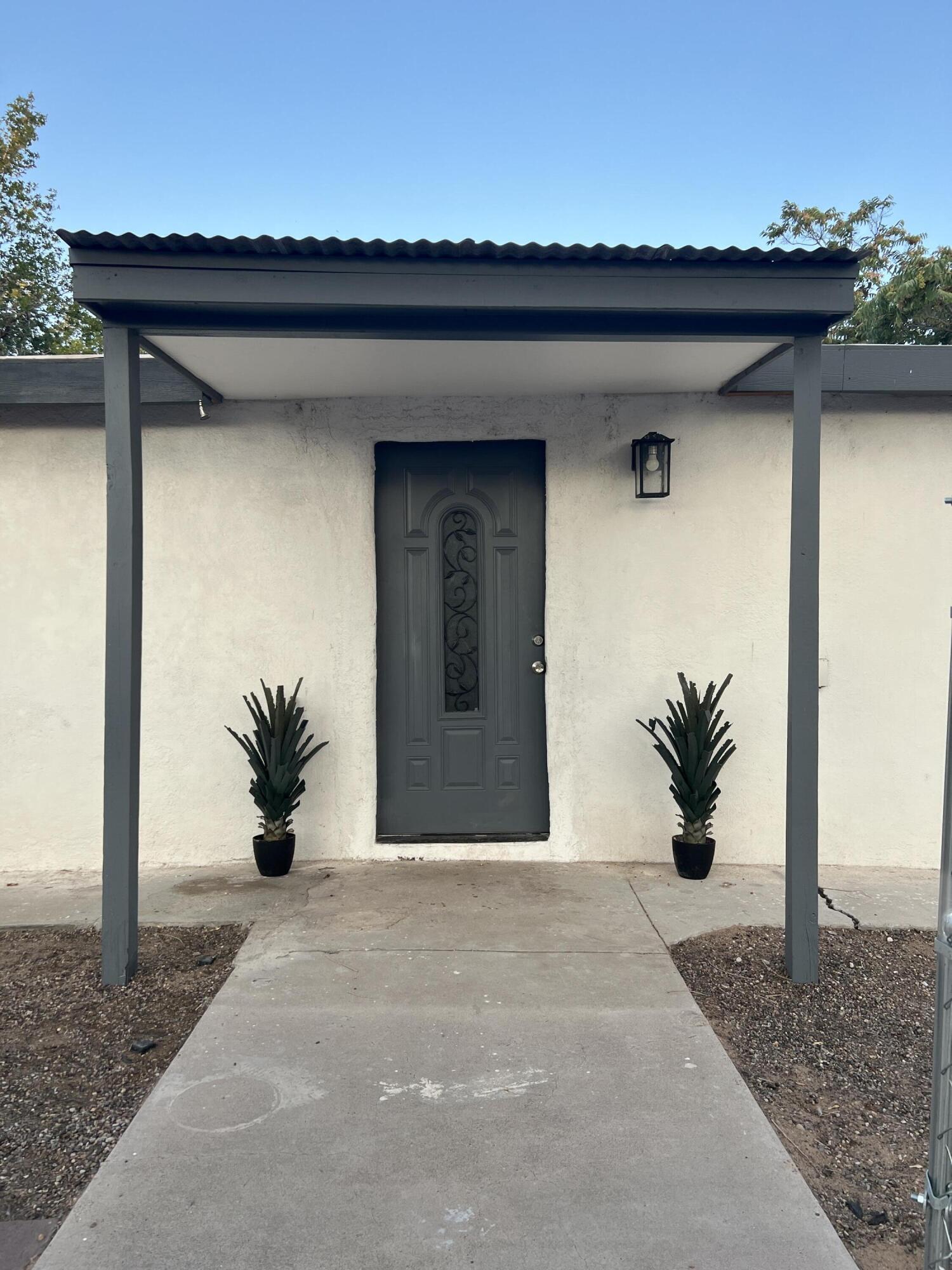 2024 SE Hinkle Street, Albuquerque, NM, 87102