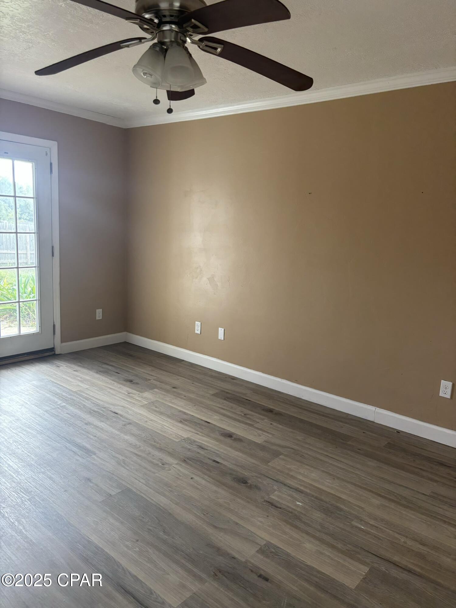 Image 6 For 721 Flight Avenue