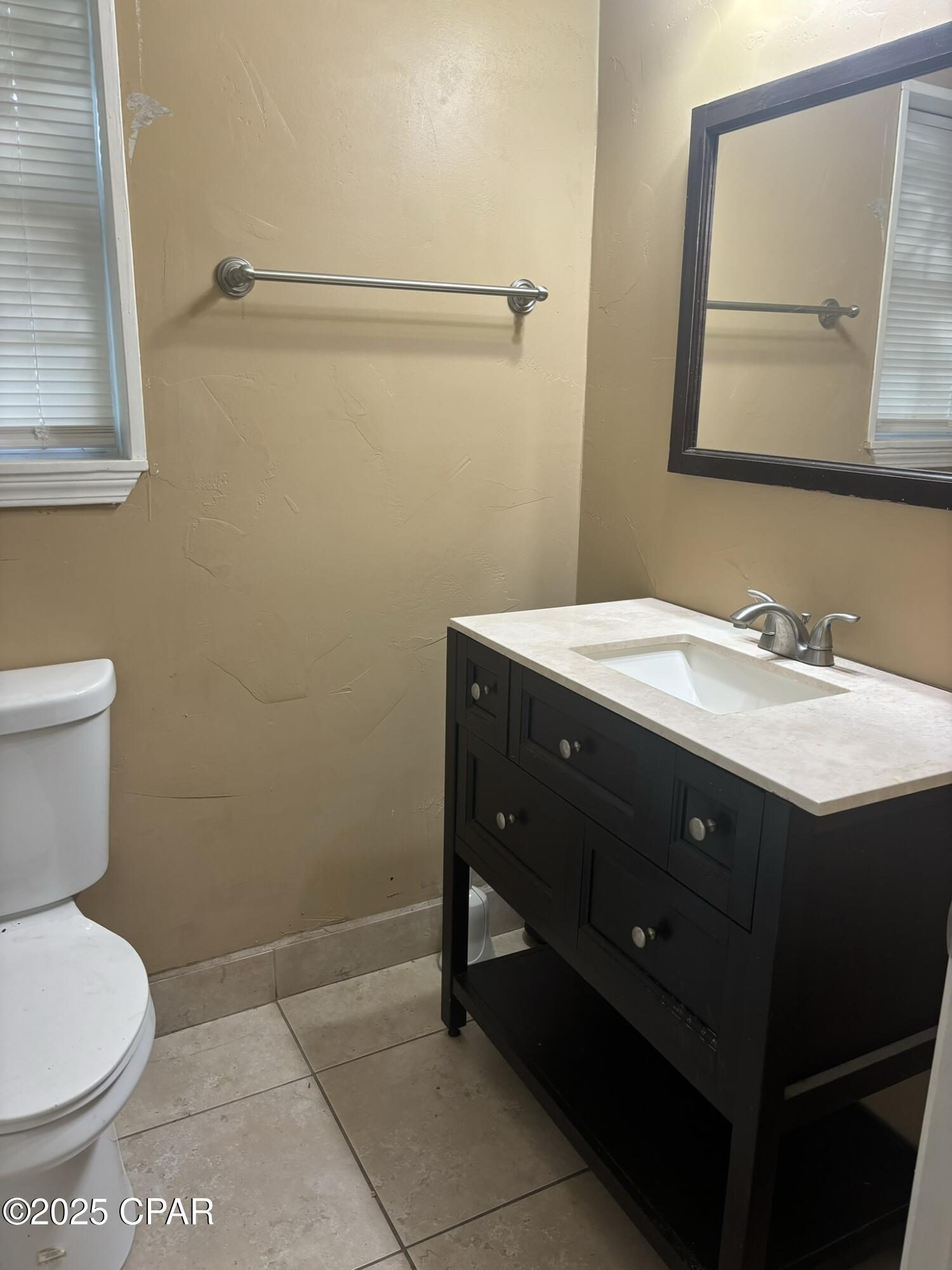 Image 9 For 721 Flight Avenue