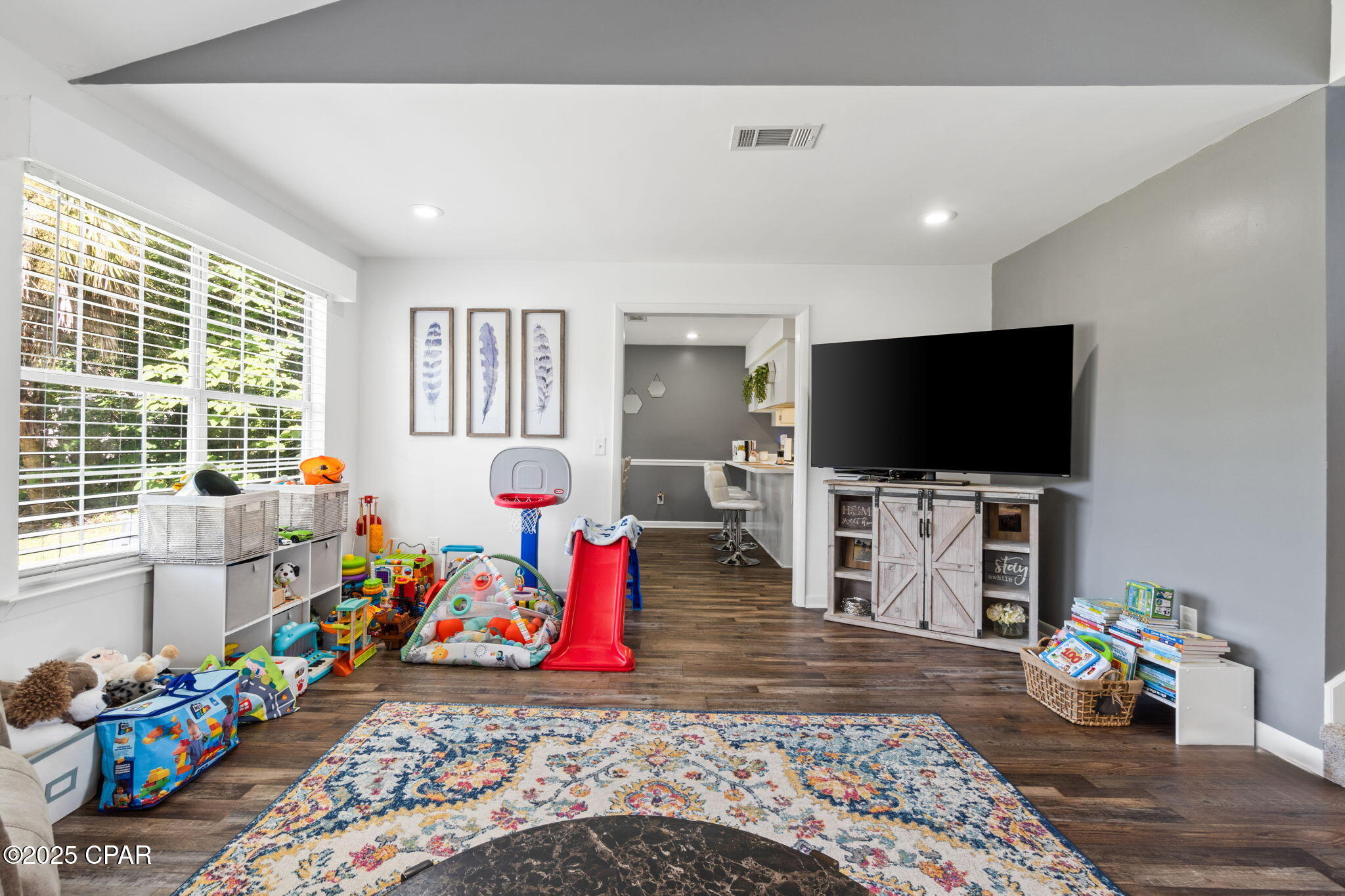 Image 12 For 307 Cove Boulevard