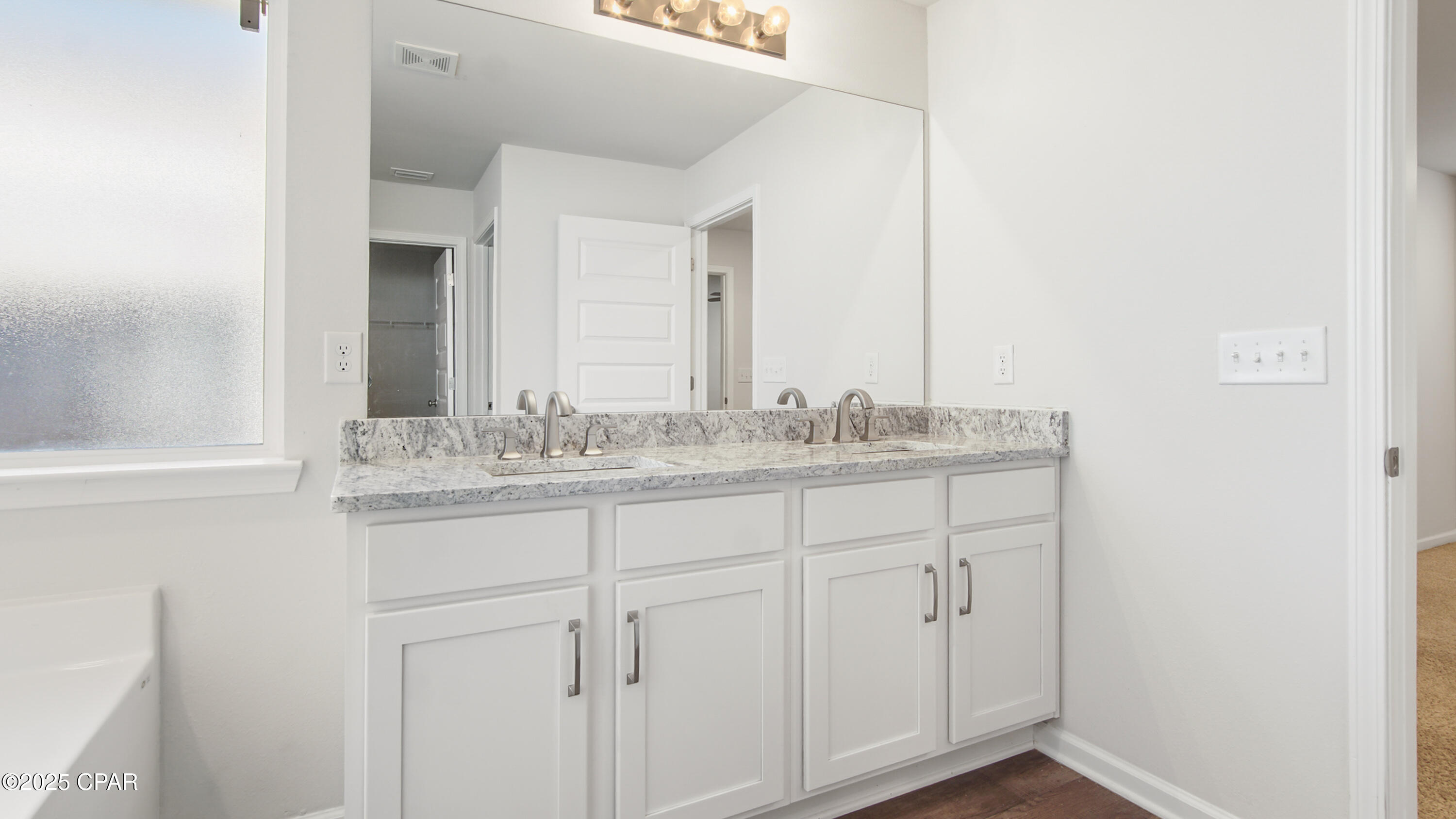 Image 34 For 4028 Silver Spur Road