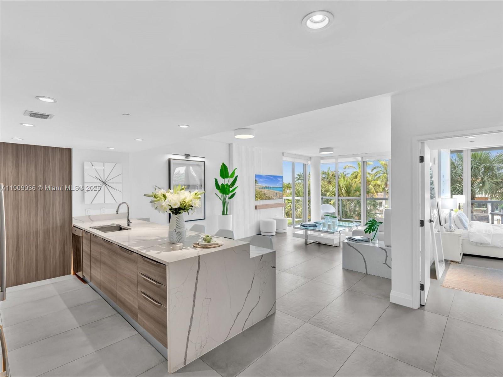 9940 W Bay Harbor Dr 3G-S