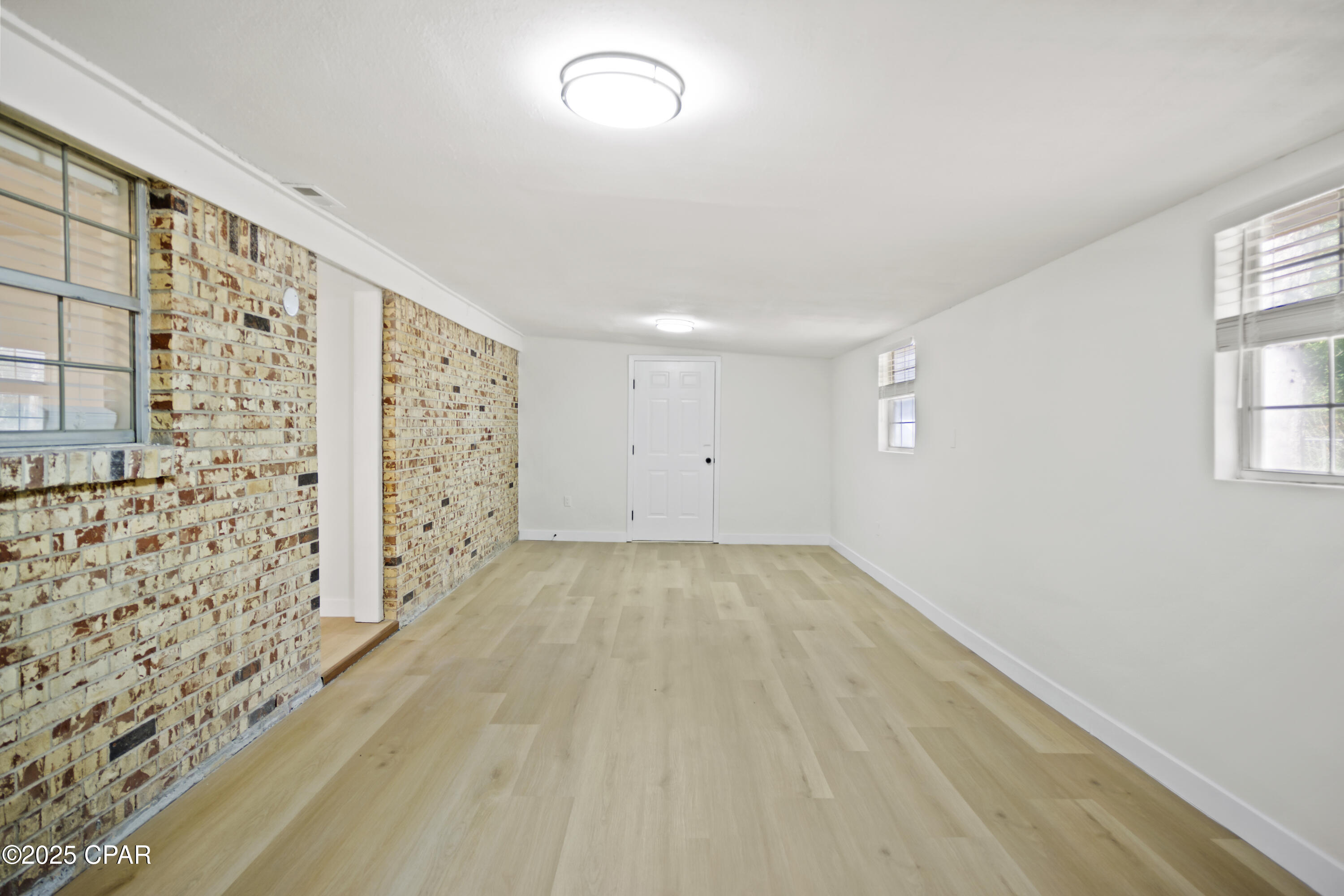 Image 18 For 5096 Fort Road