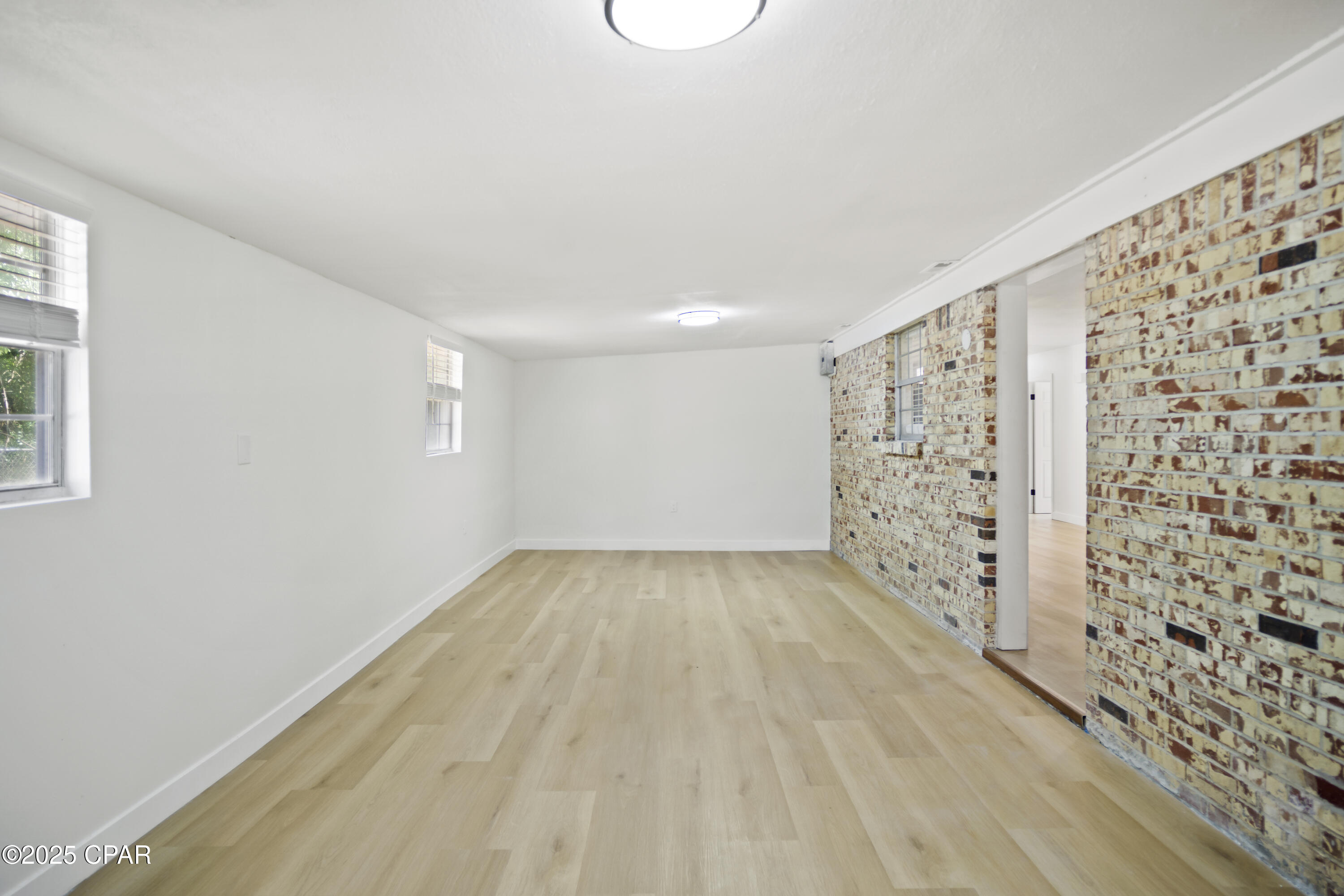 Image 19 For 5096 Fort Road