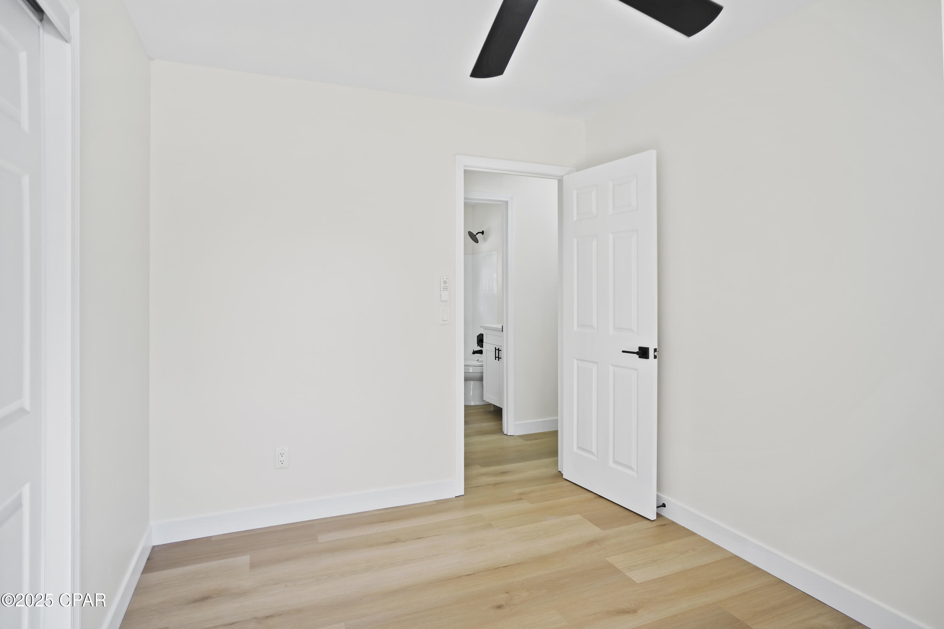 Image 22 For 5096 Fort Road