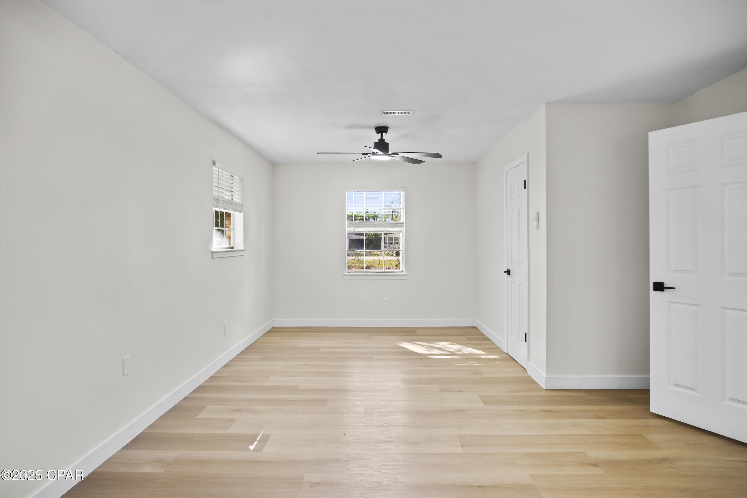 Image 25 For 5096 Fort Road