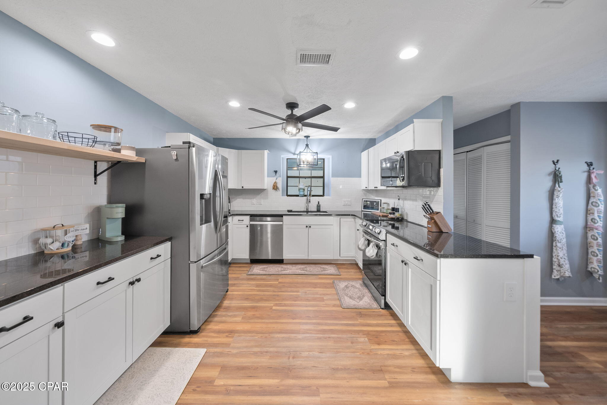 Image 10 For 606 Amberjack Drive