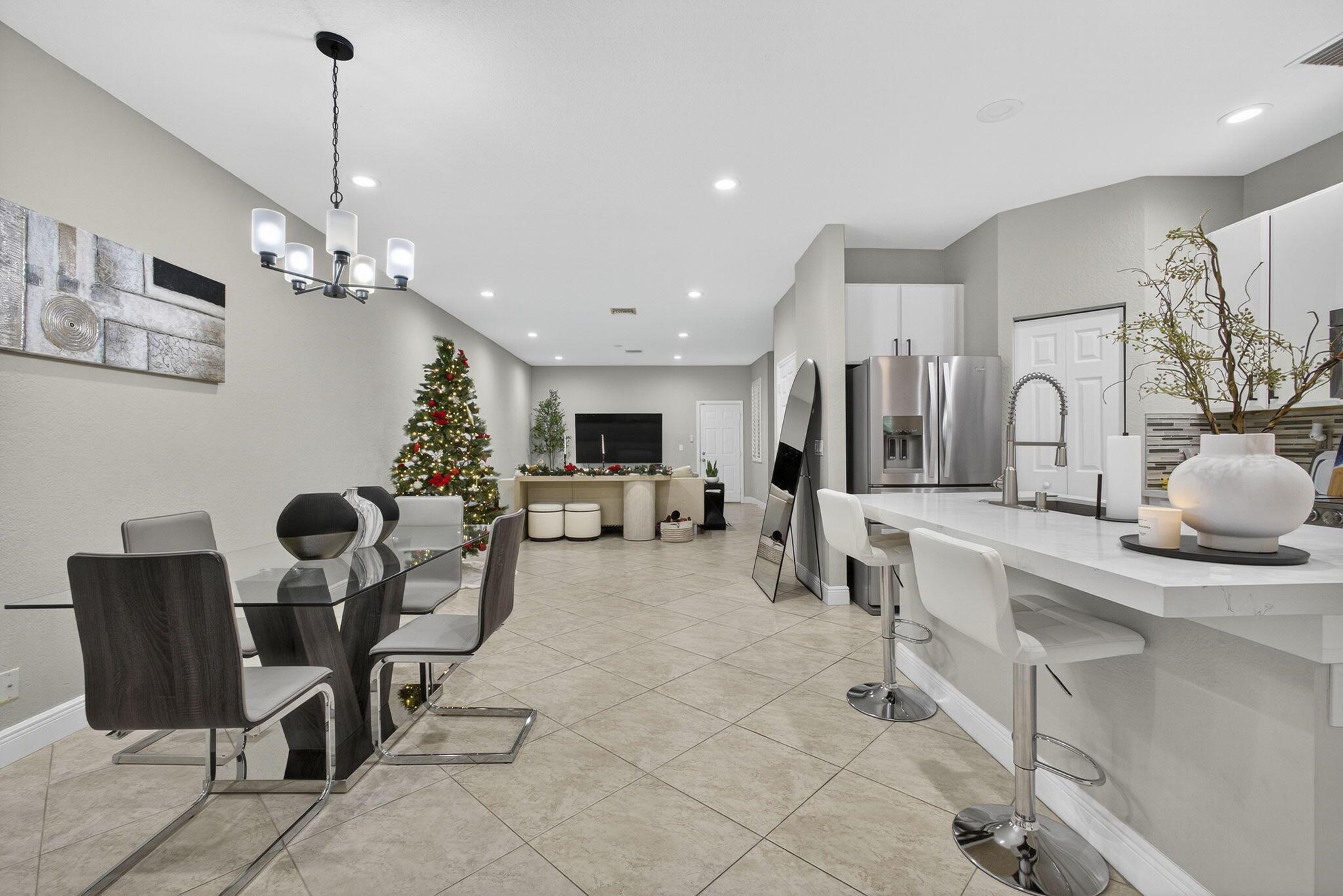 Legends At The Gardens Co