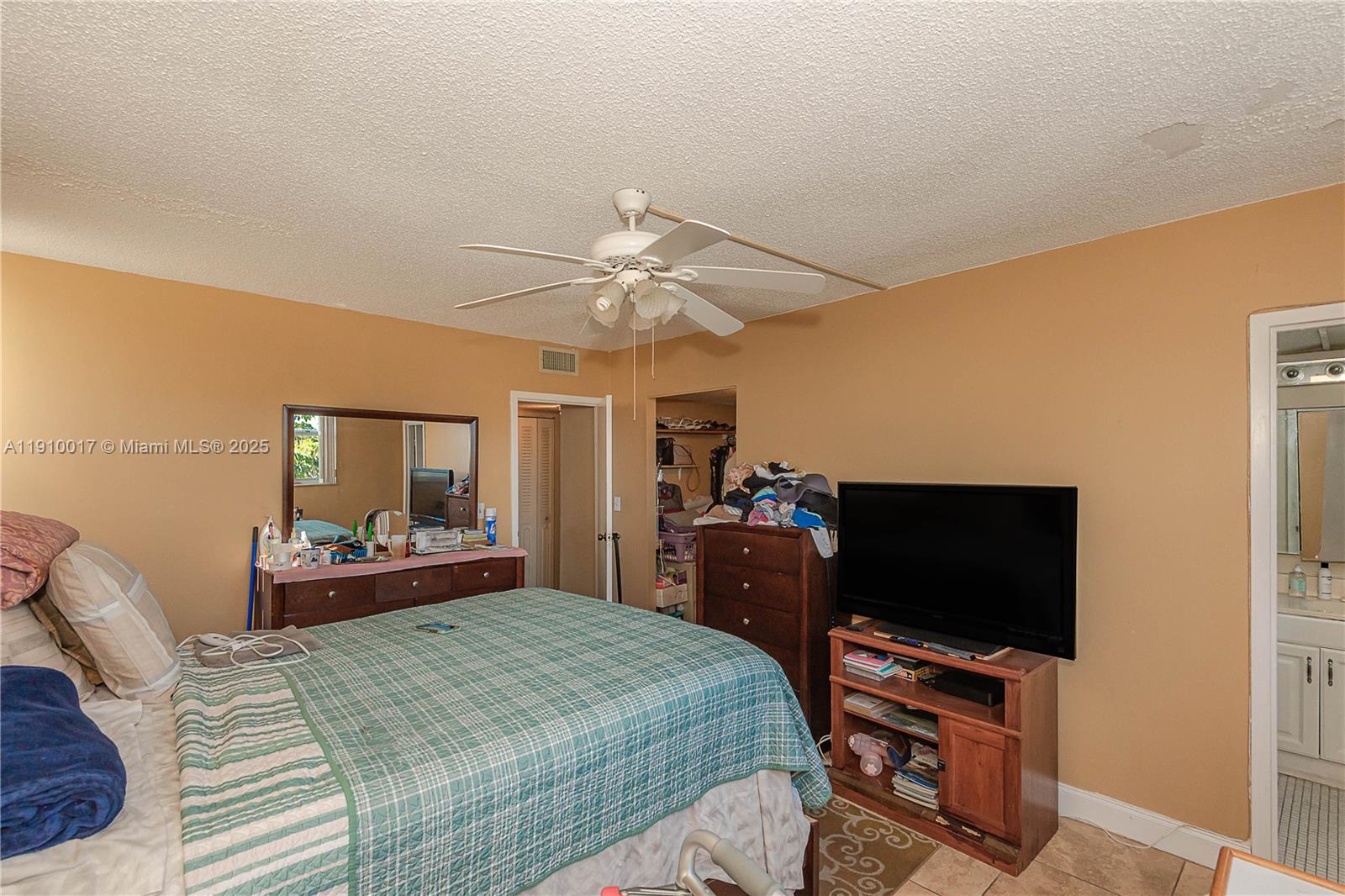 2850-somerset-dr-308l-lauderdale-lakes-fl-33311/hzid_c3c2012c