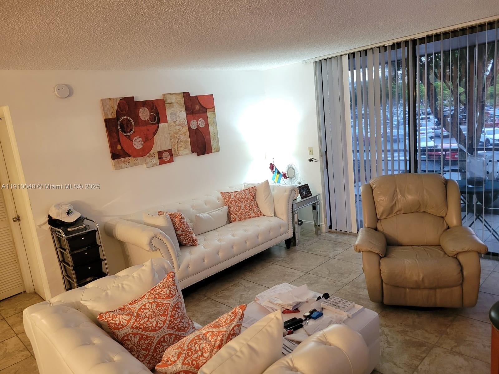 1400-saint-charles-pl-215-pembroke-pines-fl-33026/hzid_813d1f5f