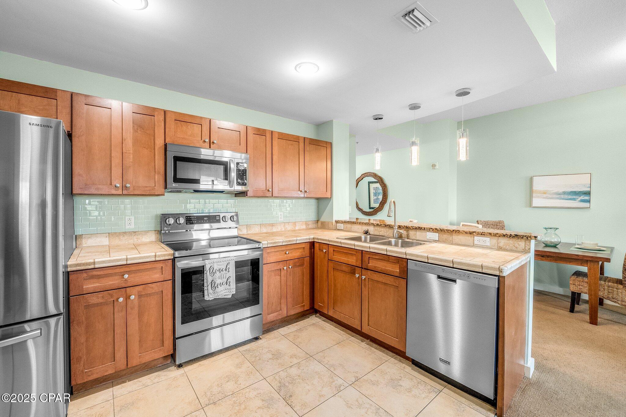 Image 10 For 15100 Front Beach Road 517