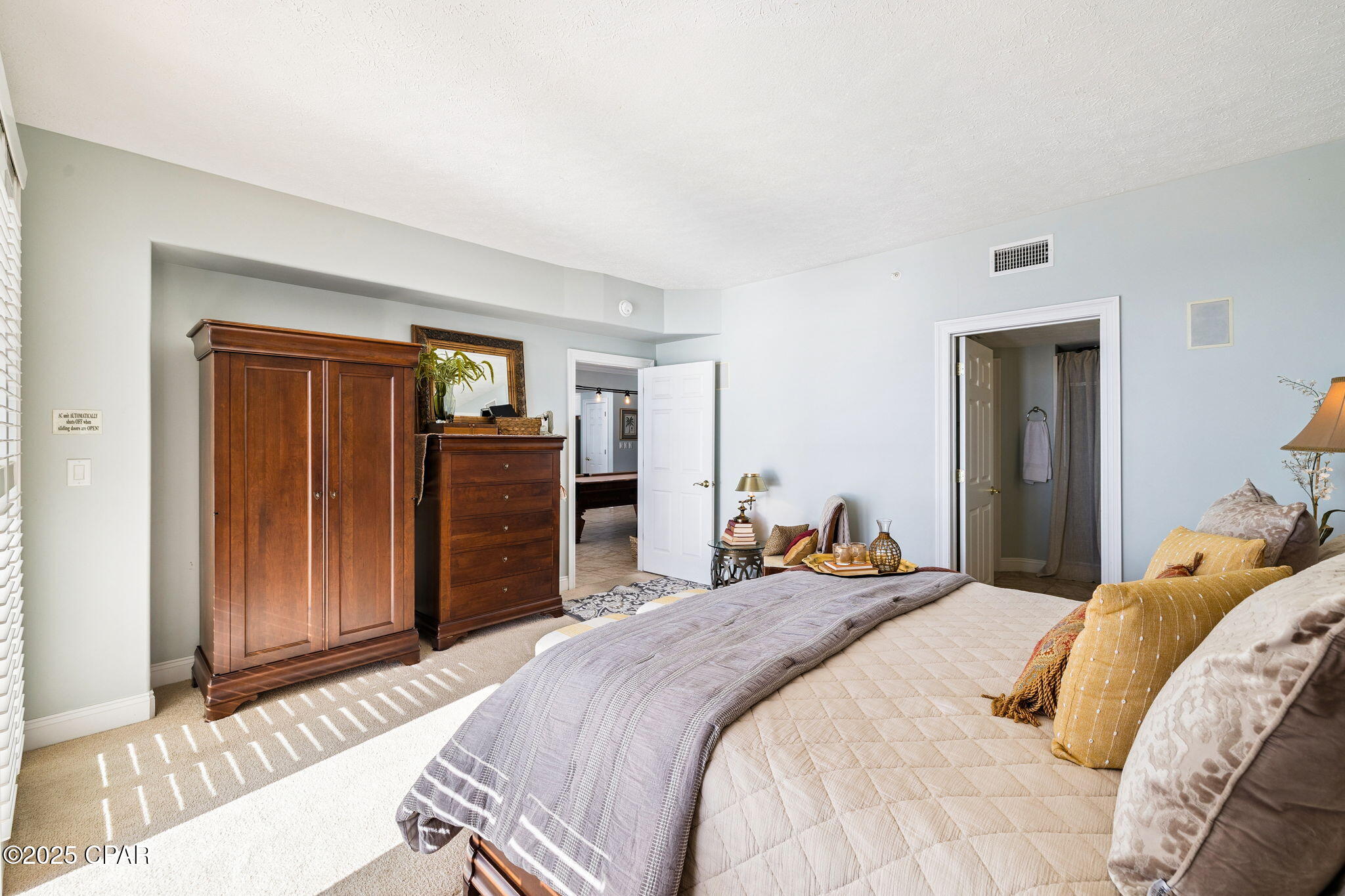 Image 11 For 5004 Thomas Drive 1712