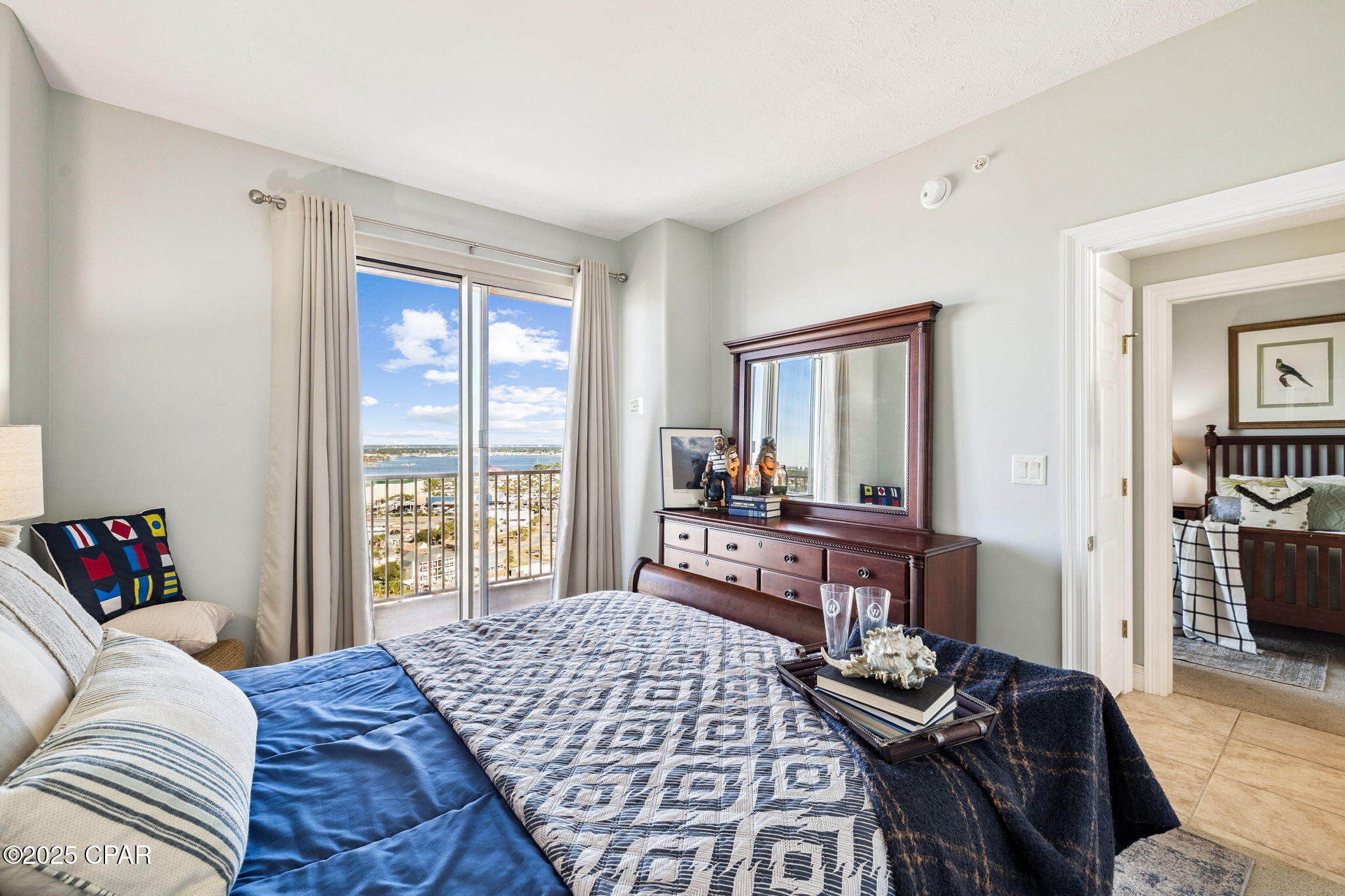 Image 16 For 5004 Thomas Drive 1712