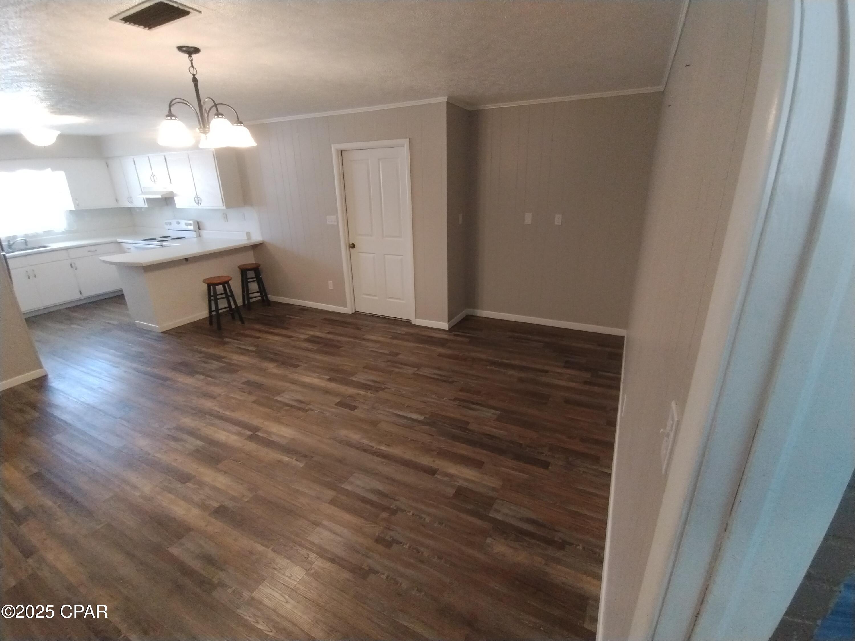 Image 5 For 137 Arlington Drive