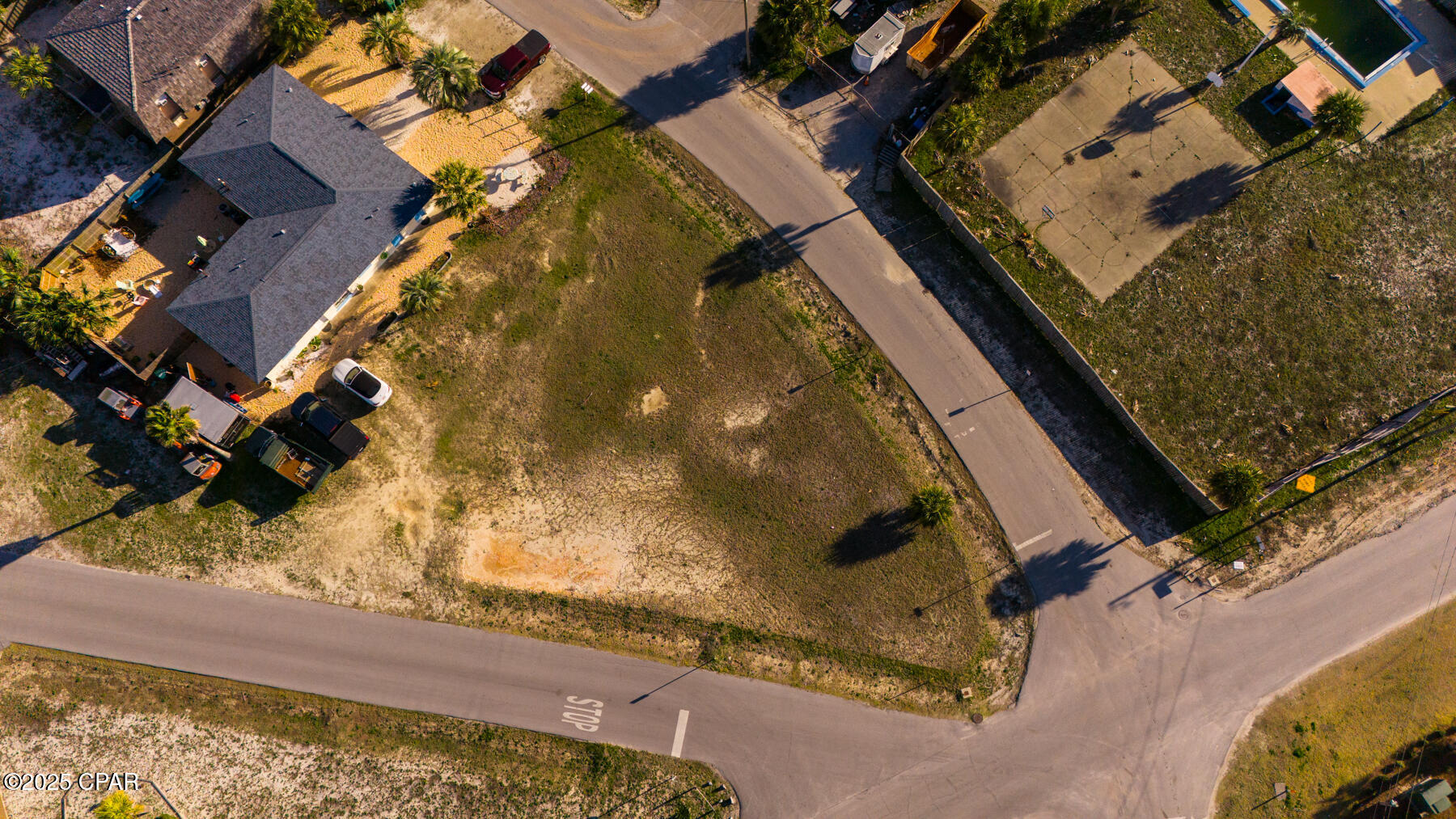 Image 2 For 601 Granada Circle