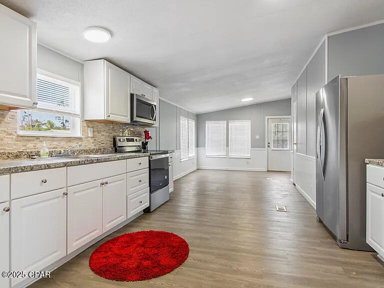 Image 6 For 6240 Bryan Way