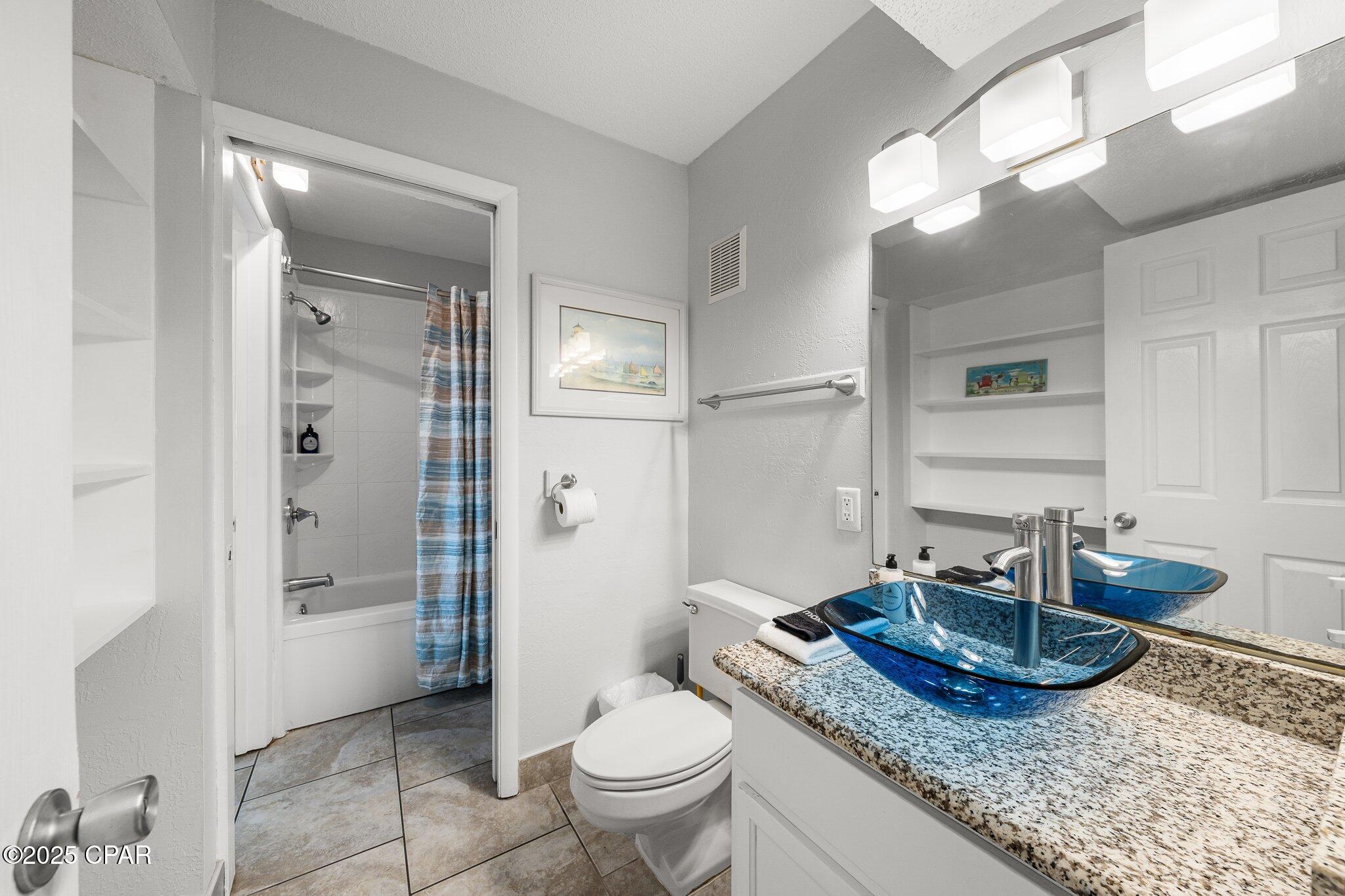 Image 17 For 8743 Thomas Drive 1105