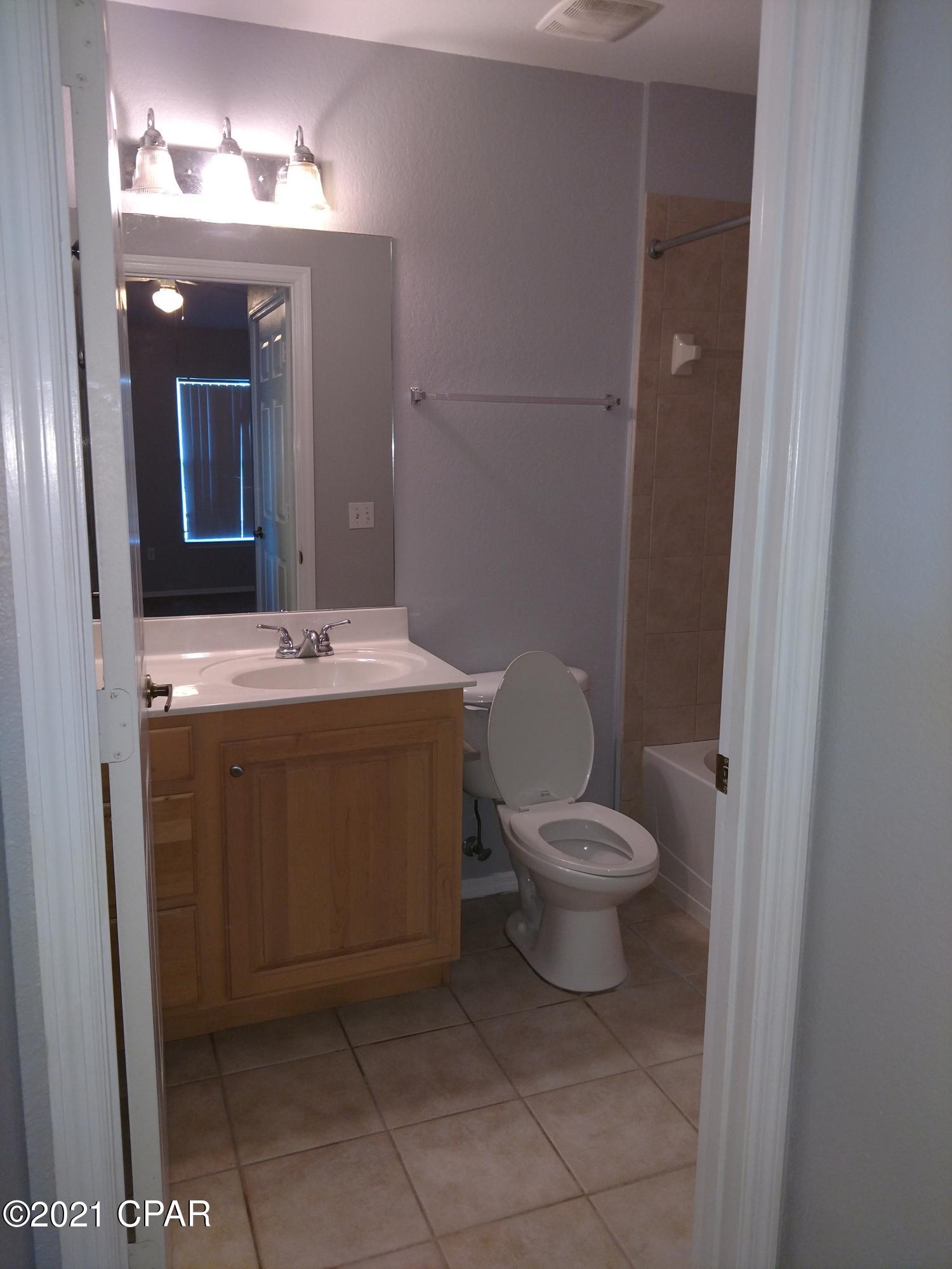 Image 8 For 1605 Cape Cod Drive