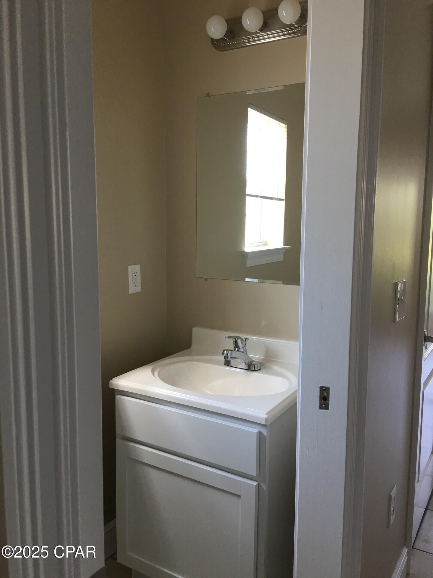 Image 6 For 405 Judy Place