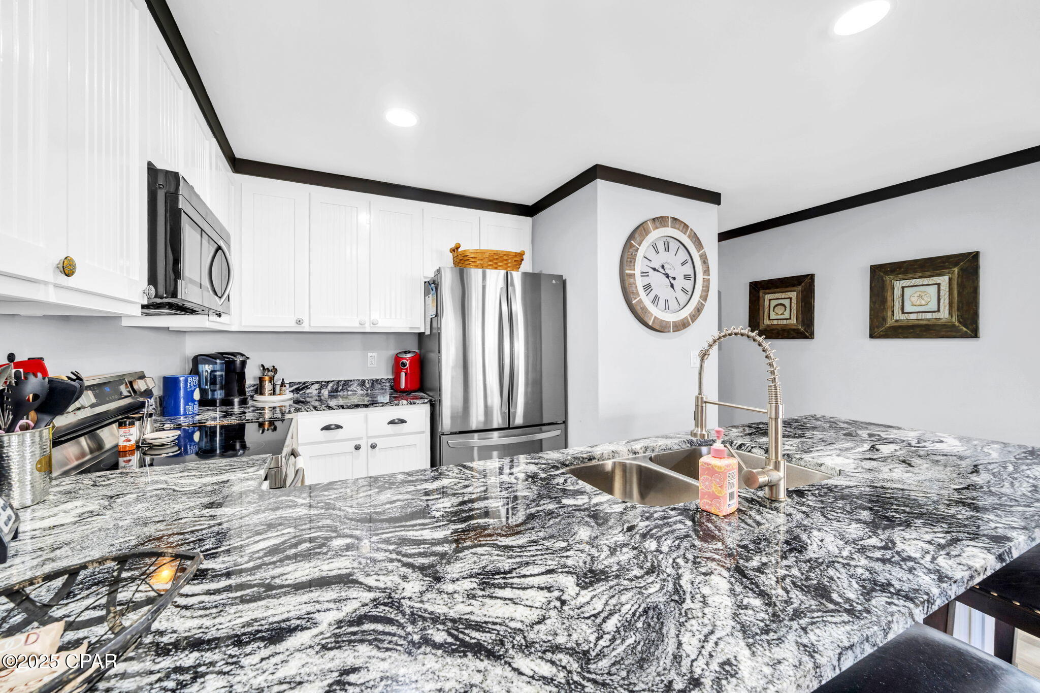 Image 28 For 17680 Front Beach Road B305