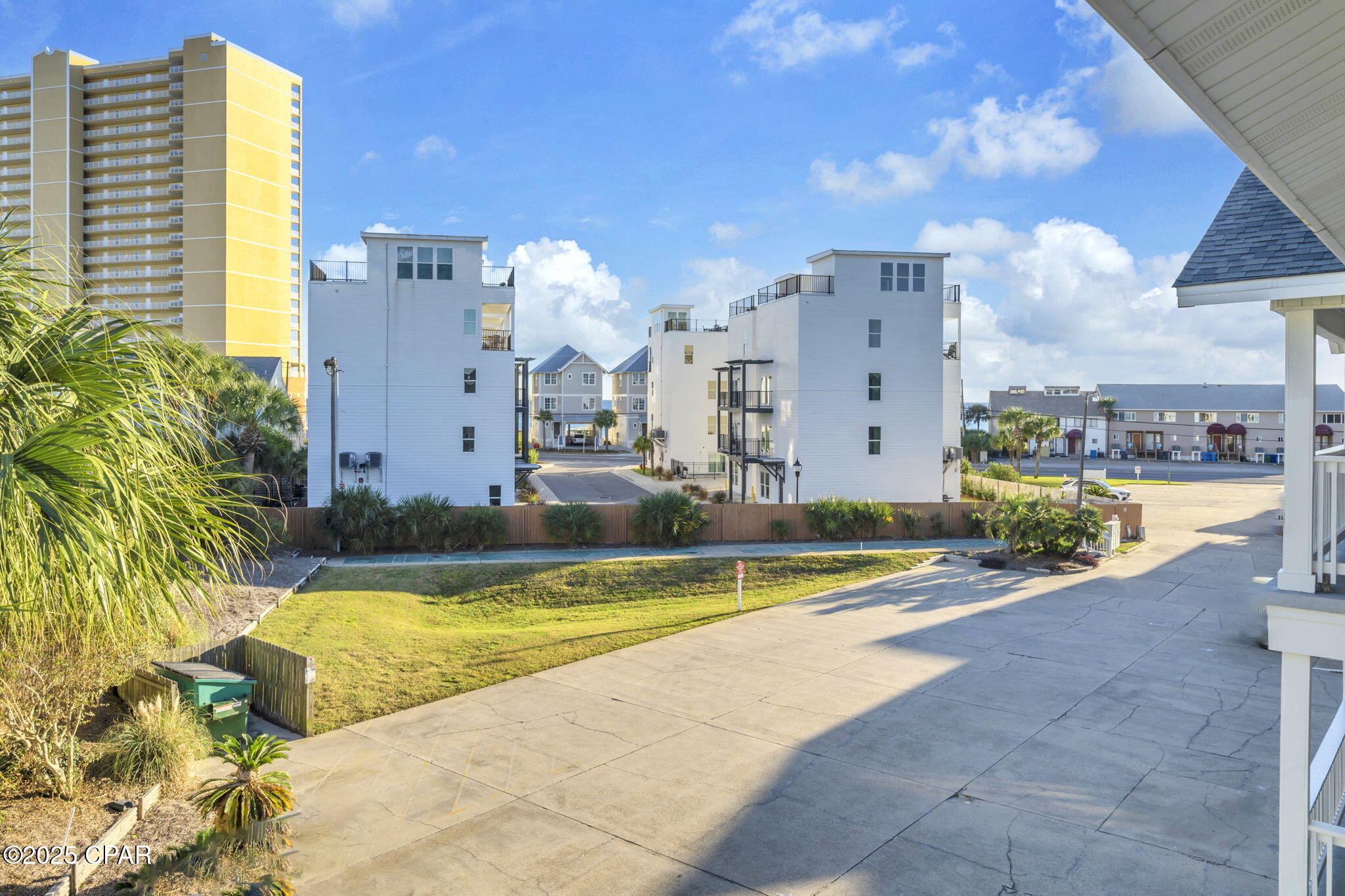 Image 31 For 17680 Front Beach Road B305