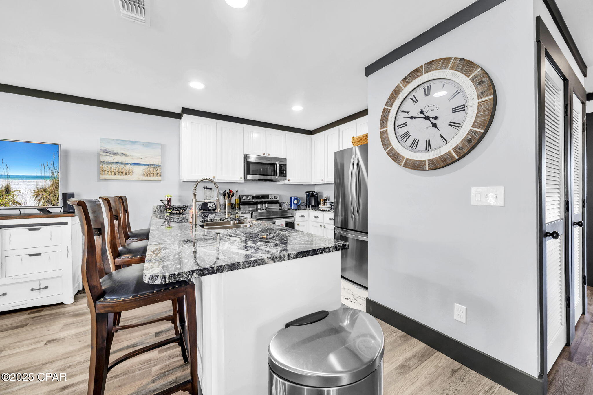 Image 5 For 17680 Front Beach Road B305