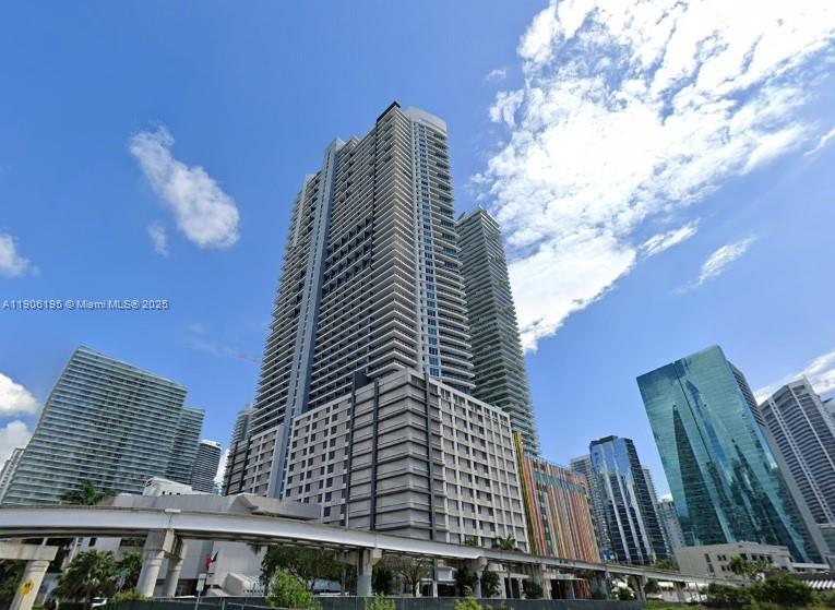 Infinity At Brickell Cond