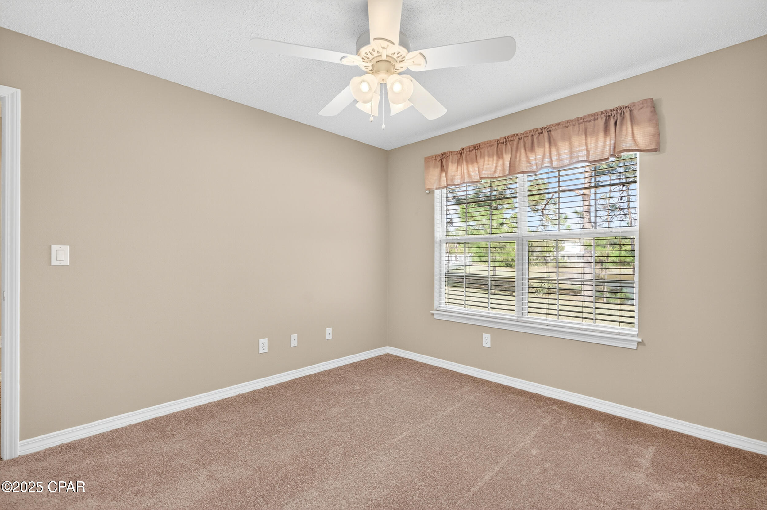 Image 31 For 127 Biltmore Place