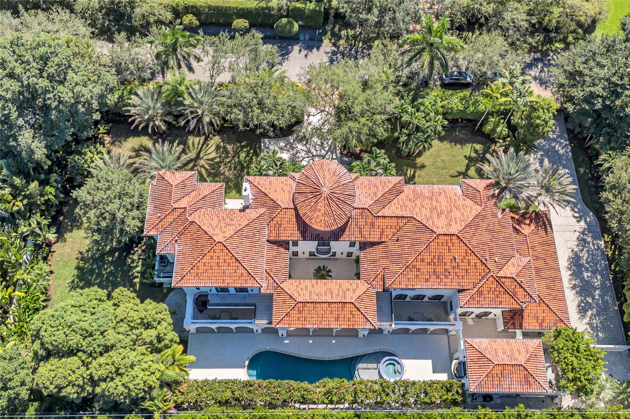 Homes for sale in Miami, FL | 4955 Sw 83rd St, Miami, FL 33143 | MLS# F10534737