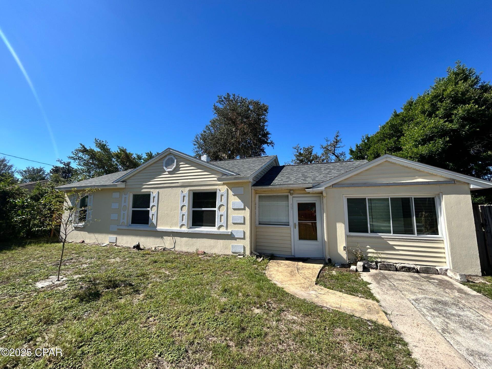 Image 1 For 427 Macarthur Avenue