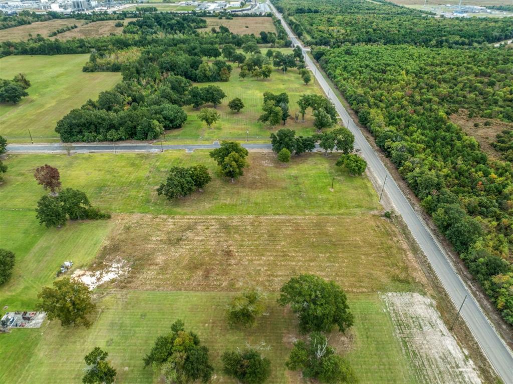 173 E Dave Dugas Rd Road — photo 2