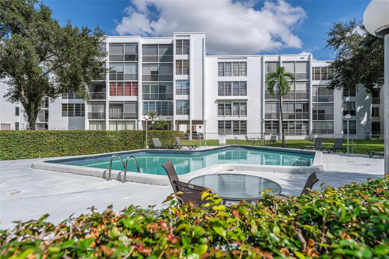 Plantation Royal Section