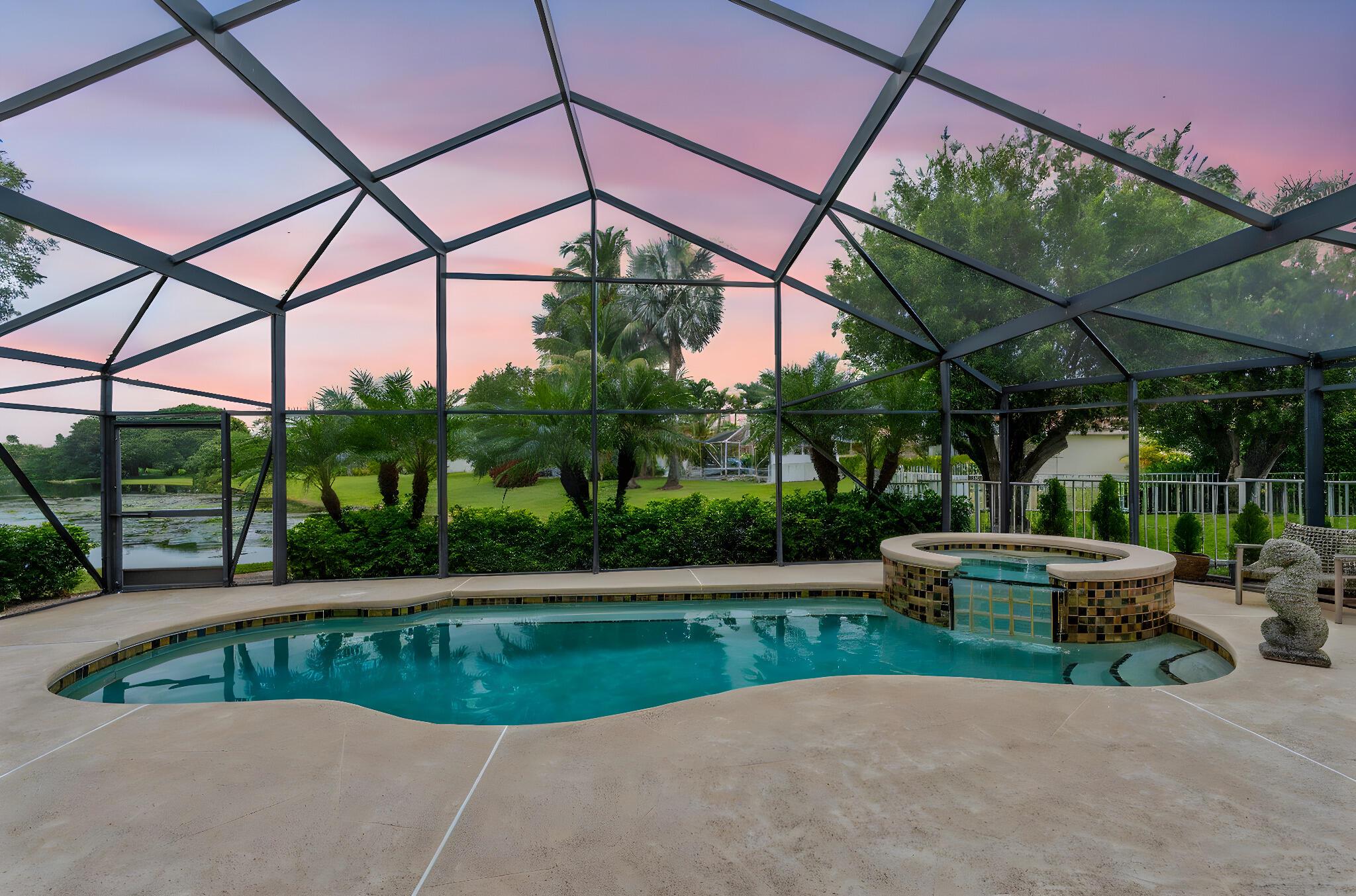 1601 Lakefield N Court