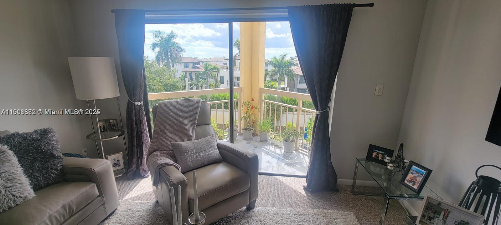 Las Vistas At Doral Condo
