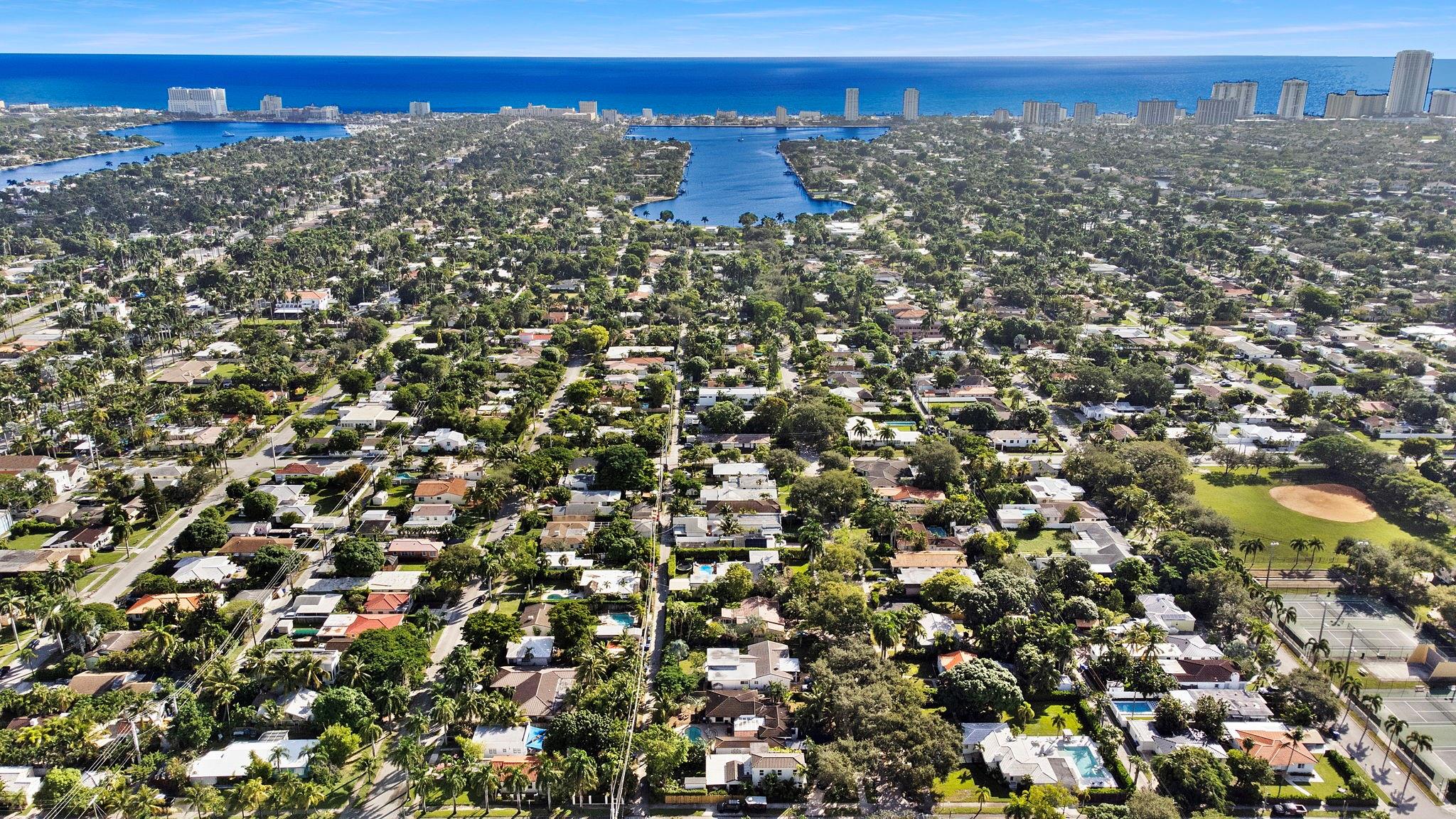 Homes for sale in Hollywood, FL | 1551 Monroe St, Hollywood, FL 33020 | MLS# F10535322