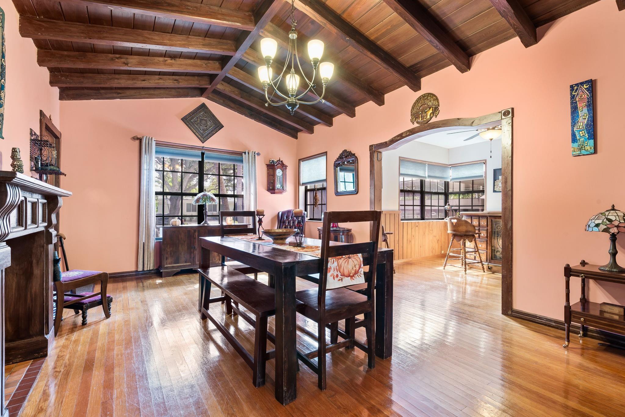 Homes for sale in Hollywood, FL | 1551 Monroe St, Hollywood, FL 33020 | MLS# F10535322