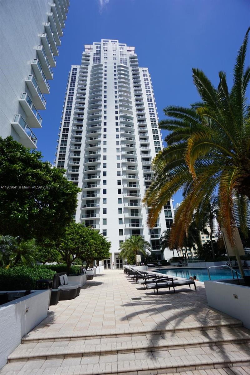 1060 Brickell Condo