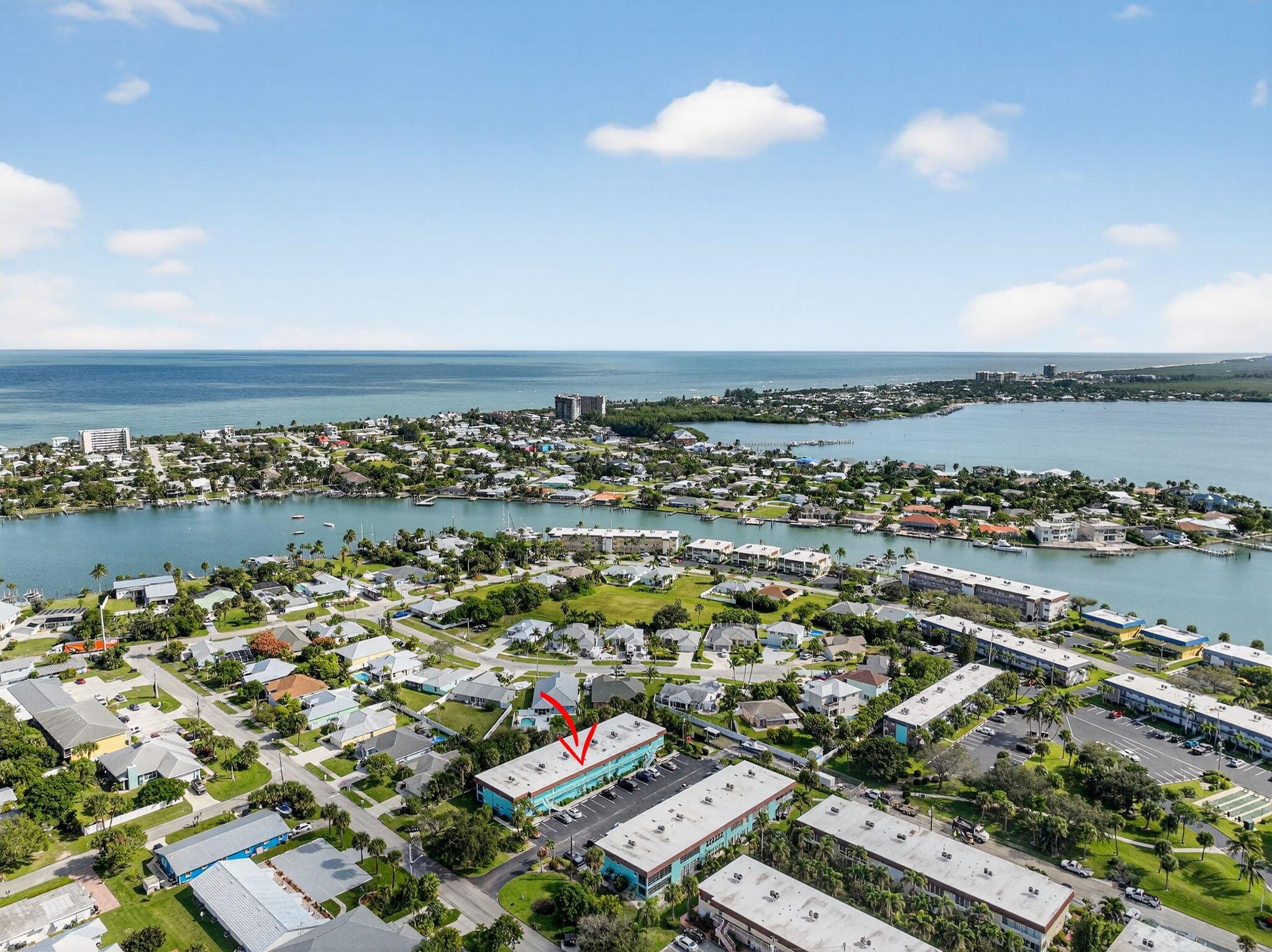 Colonnades Condominium