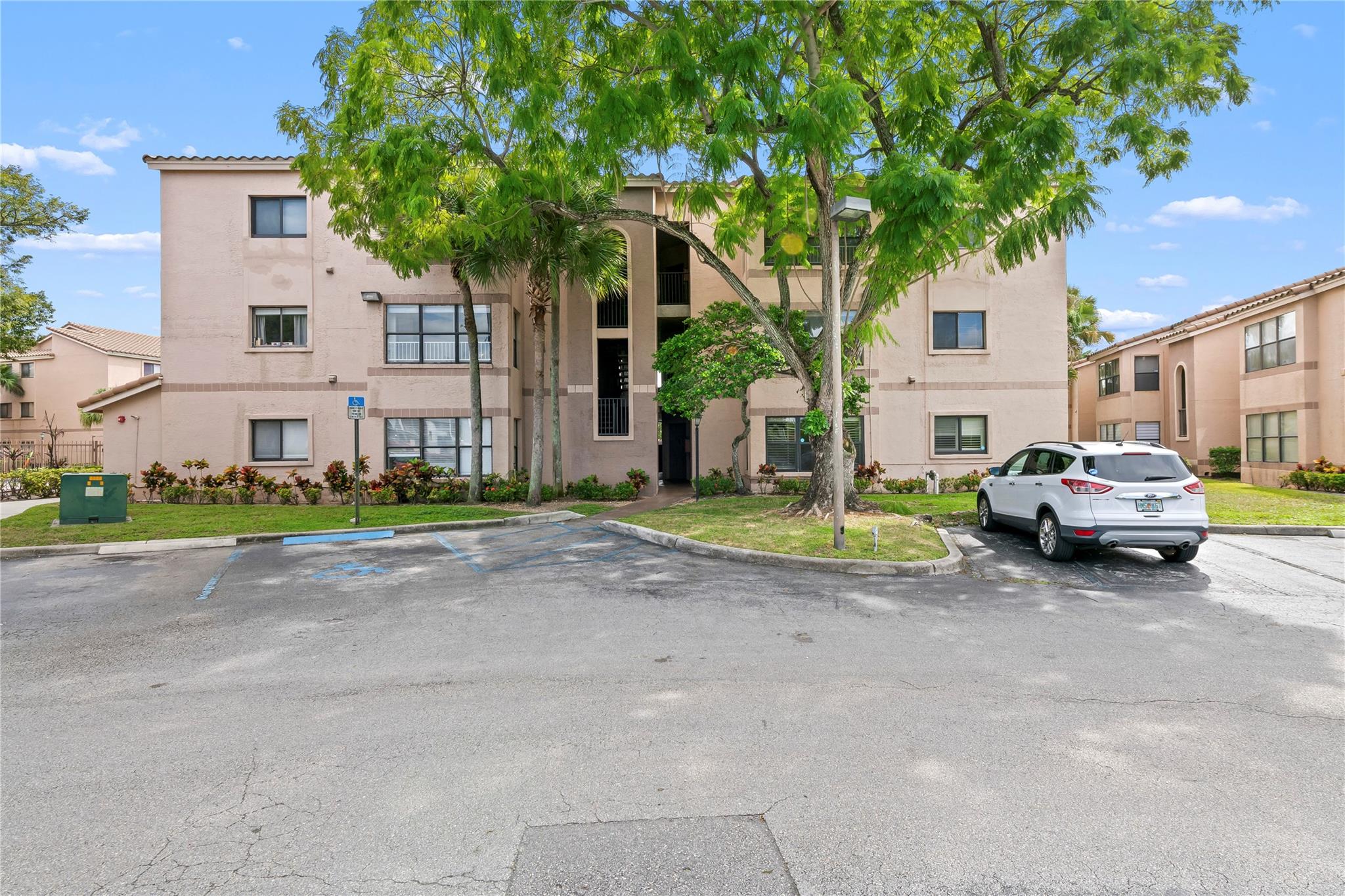 Homes for sale in Davie, FL | 2906 S University Dr #10204, Davie, FL 33328 | MLS# F10535769