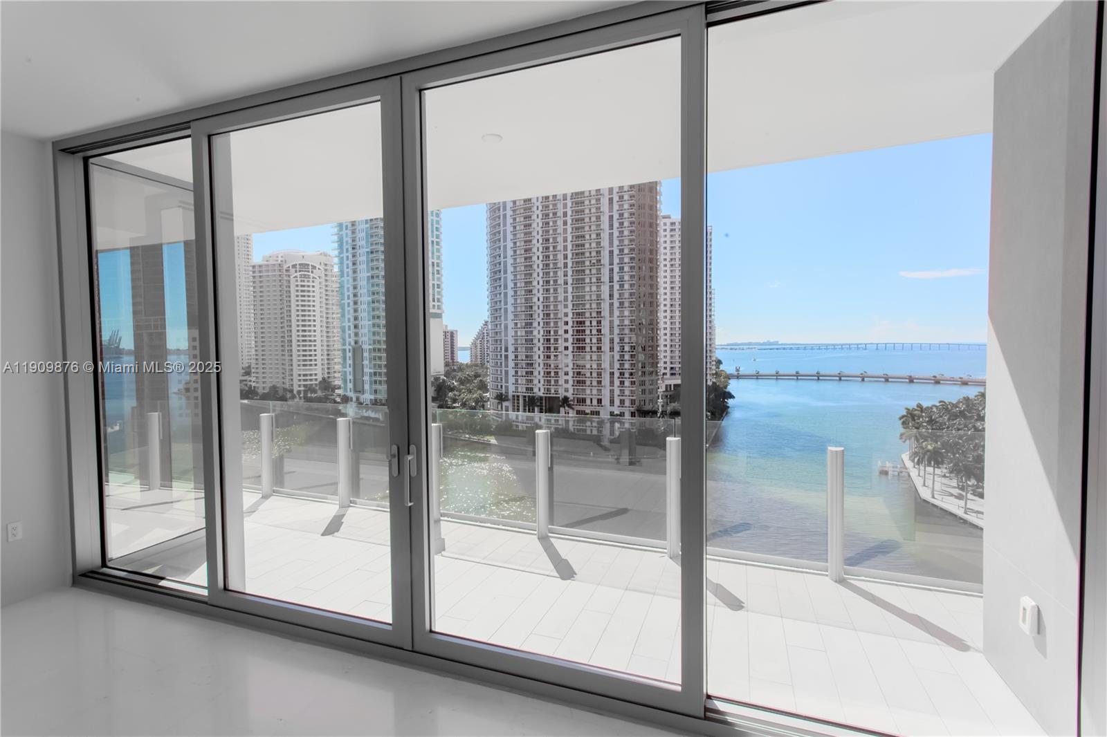 Condo for Sale in Miami, FL