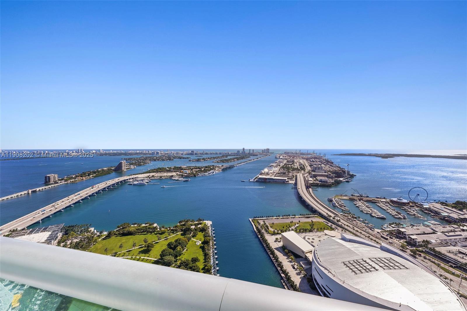 900 Biscayne Bay Condo