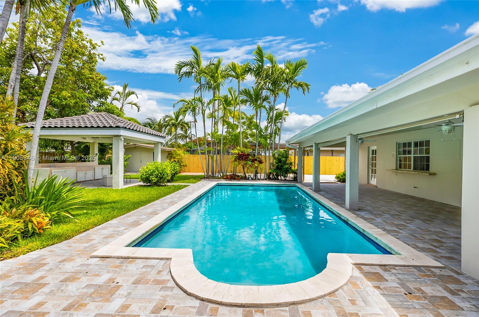 Spacious 4,200sqft Palmetto Bay home with an open layout, large master suite, and updated bathrooms and kitchen. Enjoy a sparkling pool and gorgeous backyard with gazebo, perfect for entertaining or relaxing. Don’t miss this move-in-ready oasis in a top neighborhood! 
** Tenant occupied until December 31st 2025 ** 24hrs notice for appointments.

No HOA