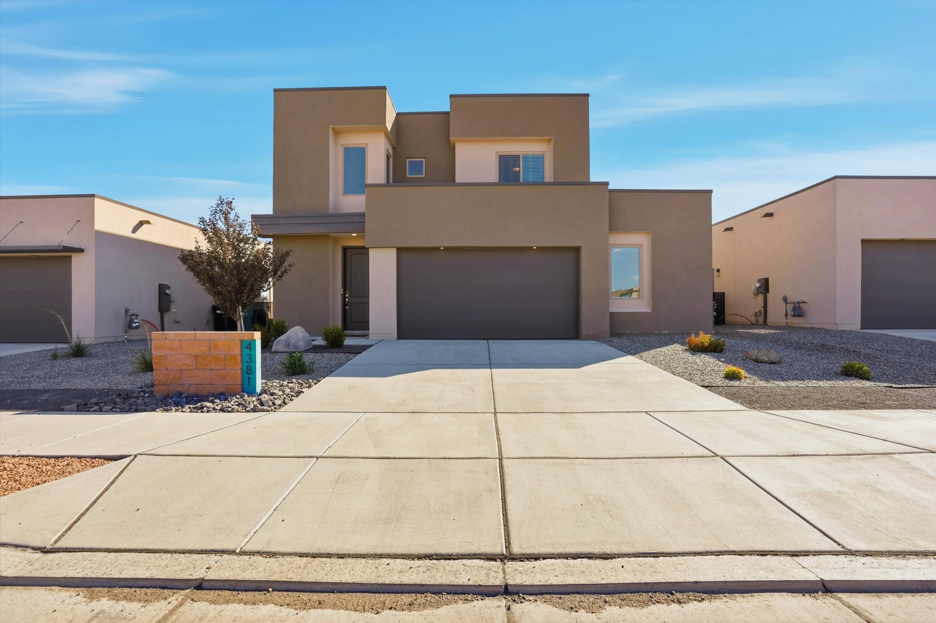 4381 Lauren, Rio Rancho NM 87124