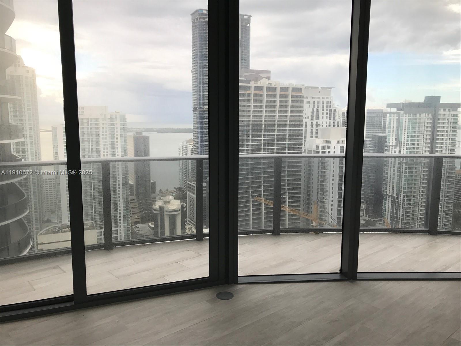Brickell Heights West Con