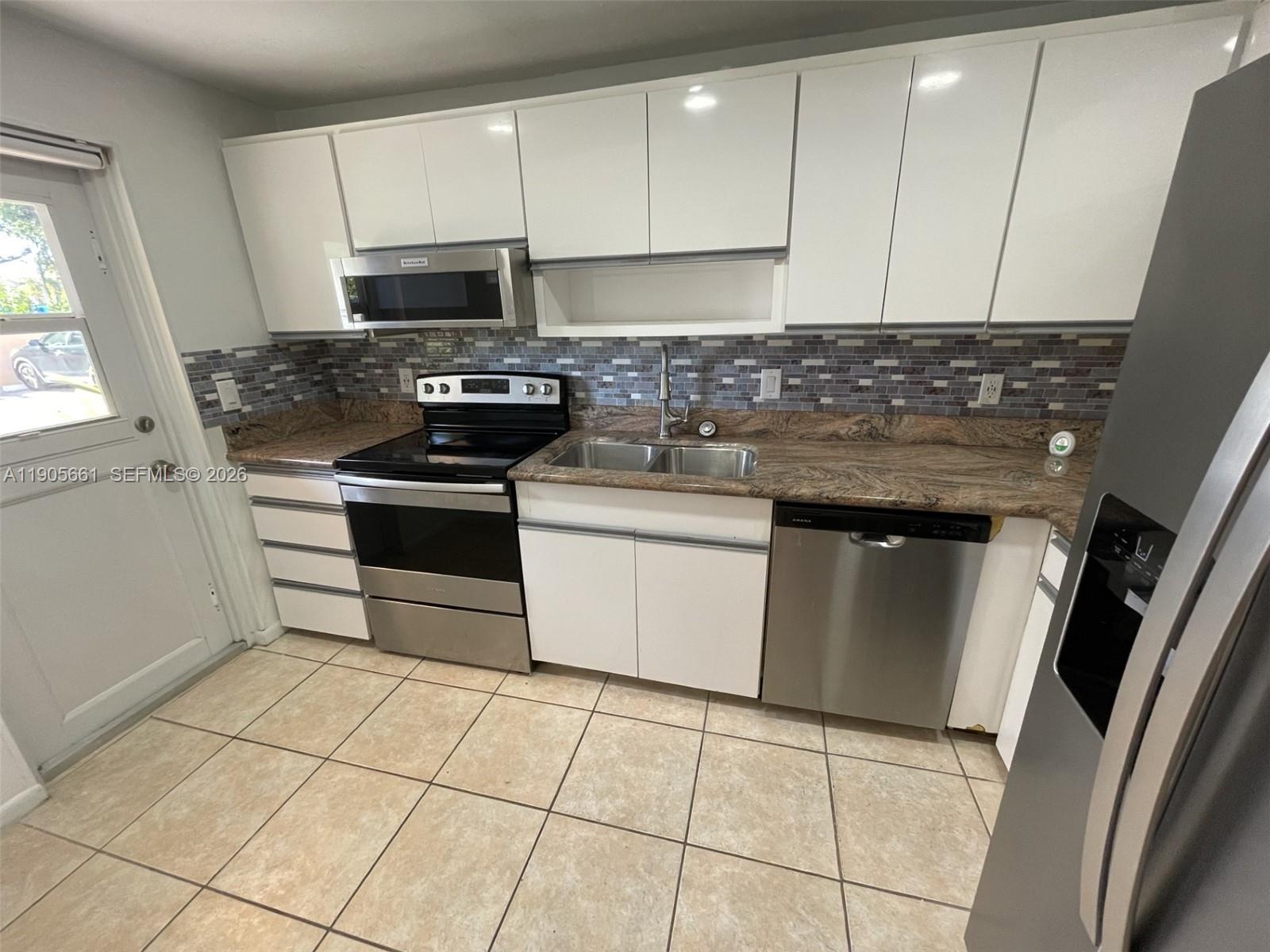 Lighthouse Point Plaza Co