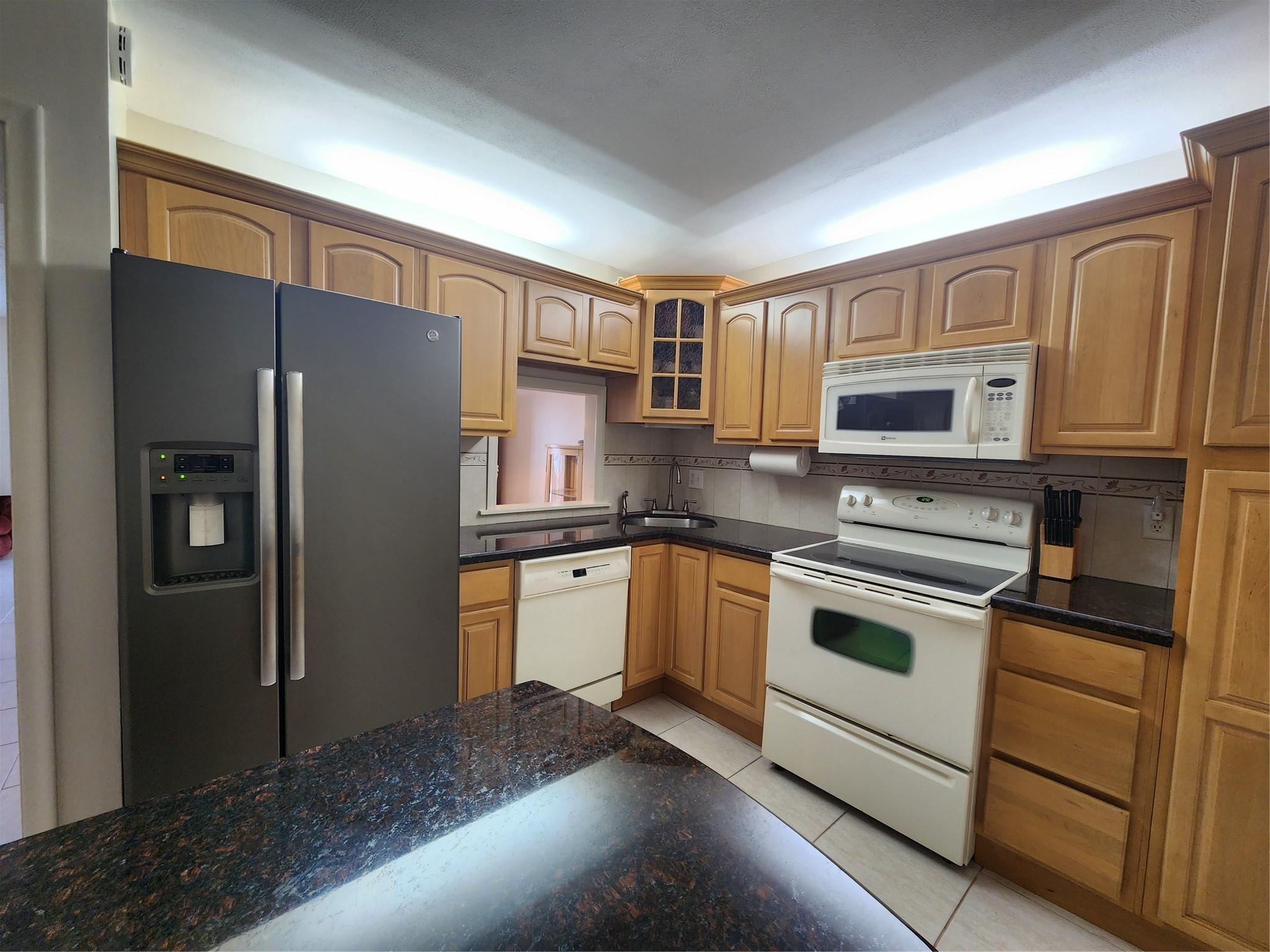 Homes for sale in Lauderhill, FL | 4851 Nw 21st St #412, Lauderhill, FL 33313 | MLS# F10535836