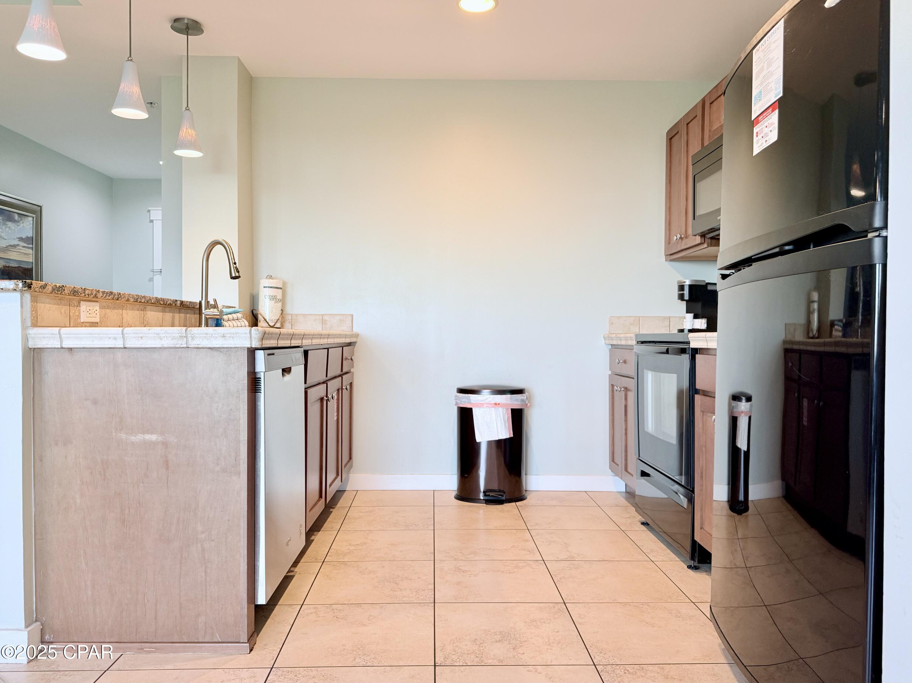 Image 4 For 15100 Front Beach Road 1019-1021